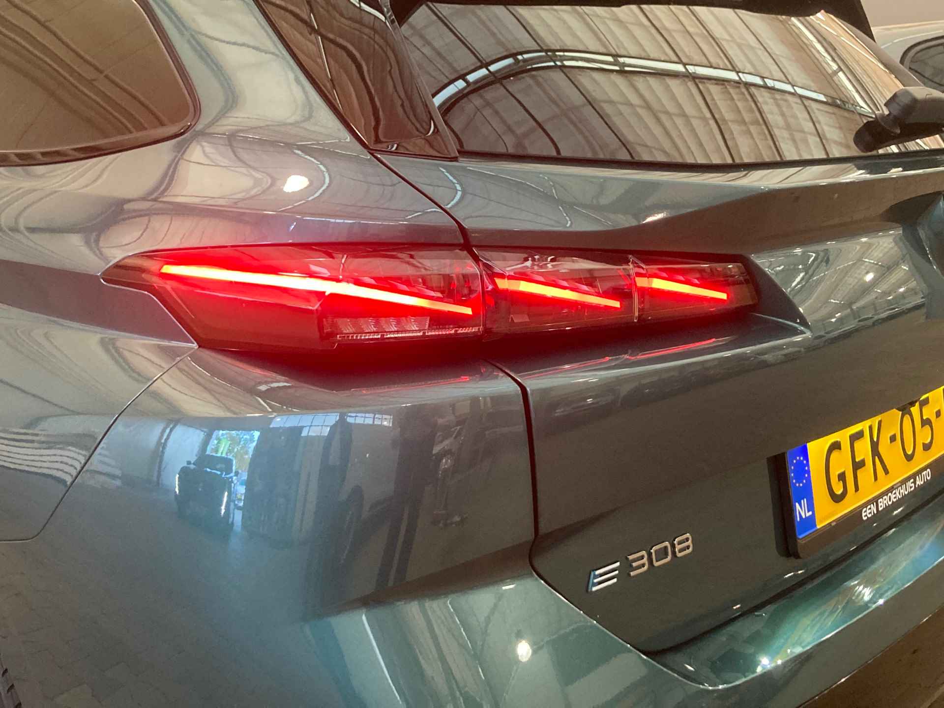 Peugeot e-308 SW GT EV 54 kWh| 11 kW lader | Apple Carplay/Android Auto|telefoonintegratie premium | dodehoek detectie - 21/33