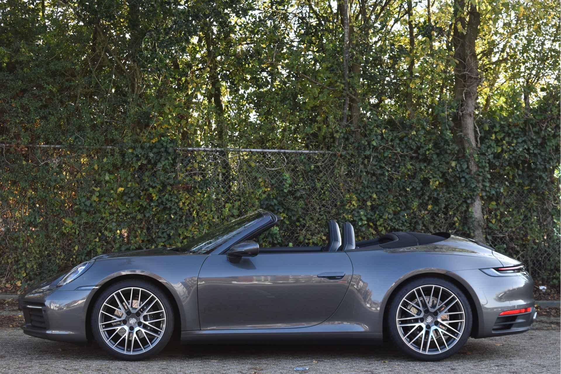 Porsche 911 Cabrio 3.0 Carrera Sport Chrono | NL- Auto | 1 Eigenaar | Liftsyst. | 360 gr camera | Keyless | Fab.garantie | Nieuwstaat - 4/60