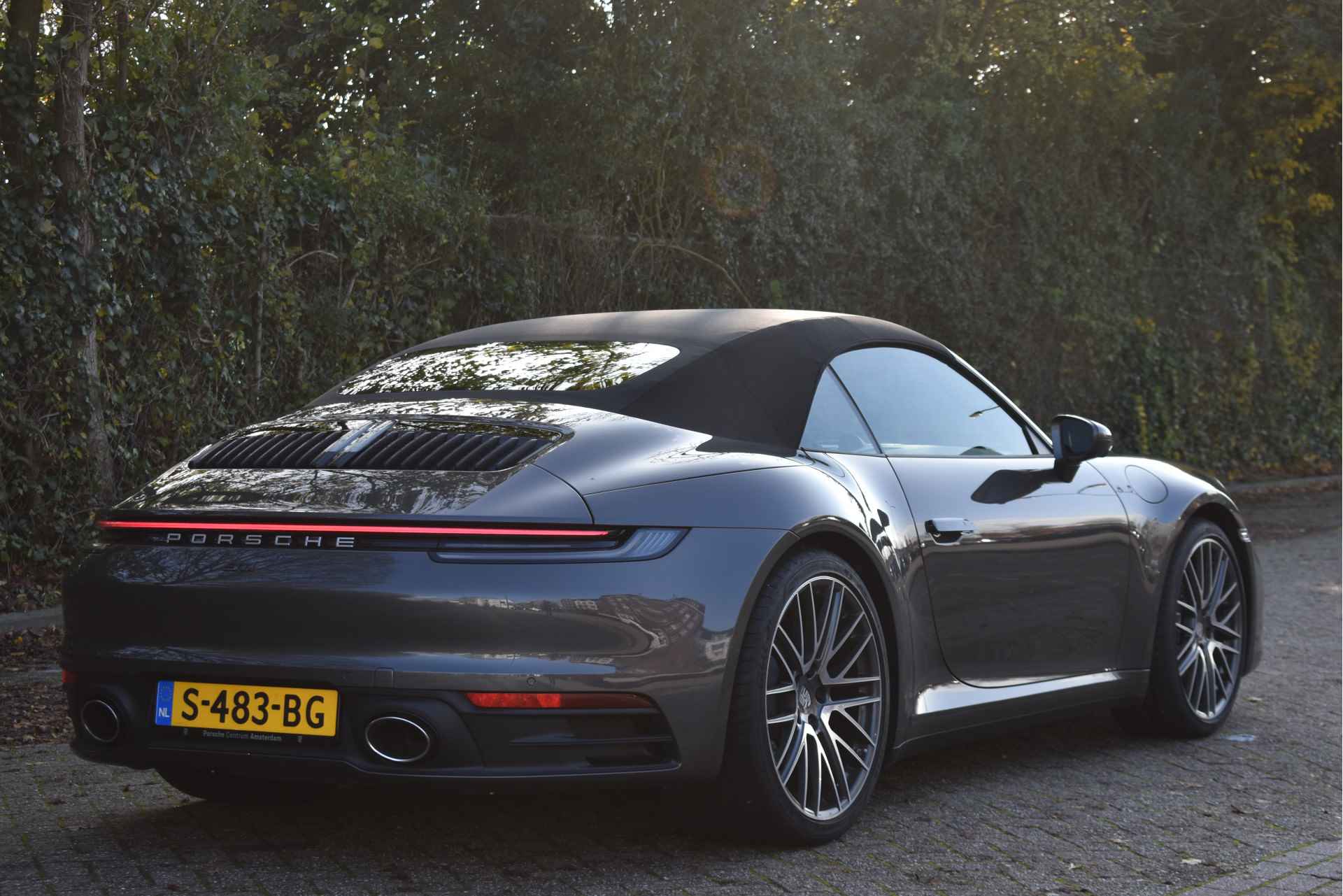 Porsche 911 Cabrio 3.0 Carrera Sport Chrono | NL- Auto | 1 Eigenaar | Liftsyst. | 360 gr camera | Keyless | Fab.garantie | Nieuwstaat - 59/60