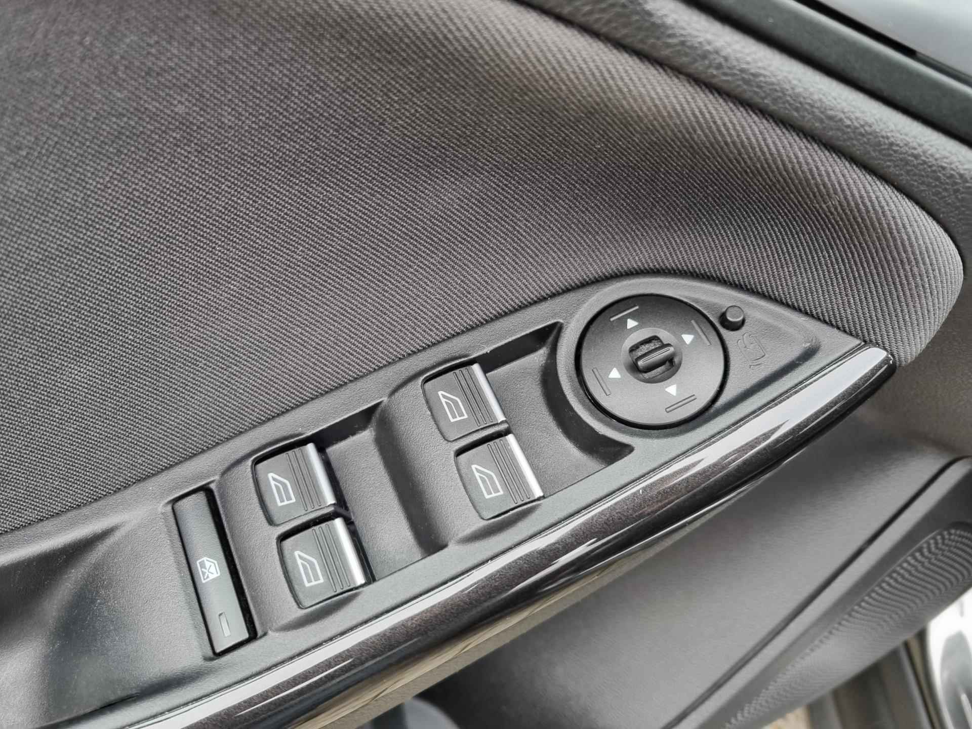 Ford Focus Wagon 1.0 Titanium | VAN 1e EIGENAAR | AIRCO | - 15/60