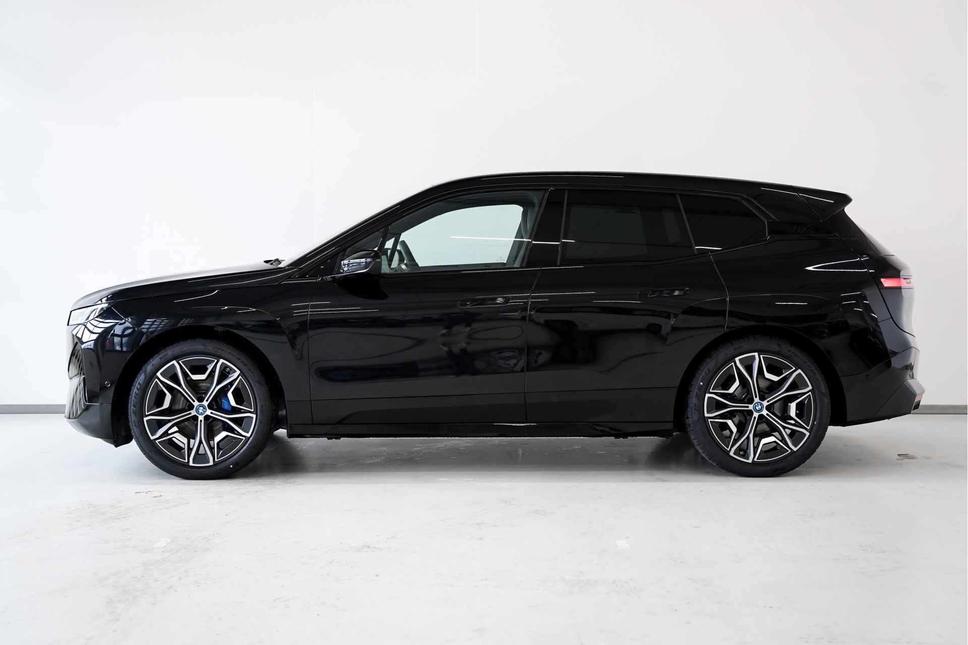 BMW iX xDrive50 High Executive Sportpakket - 4/29