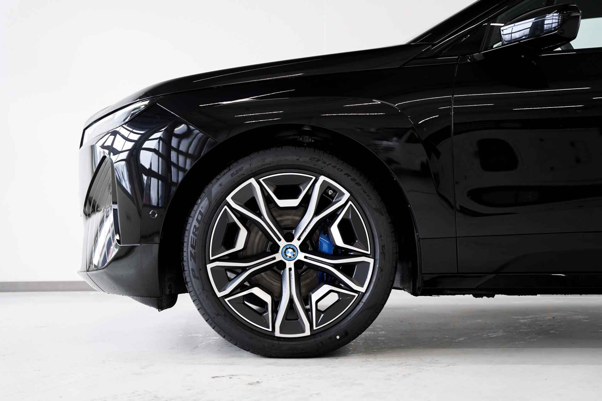 BMW iX xDrive50 High Executive Sportpakket - 6/29