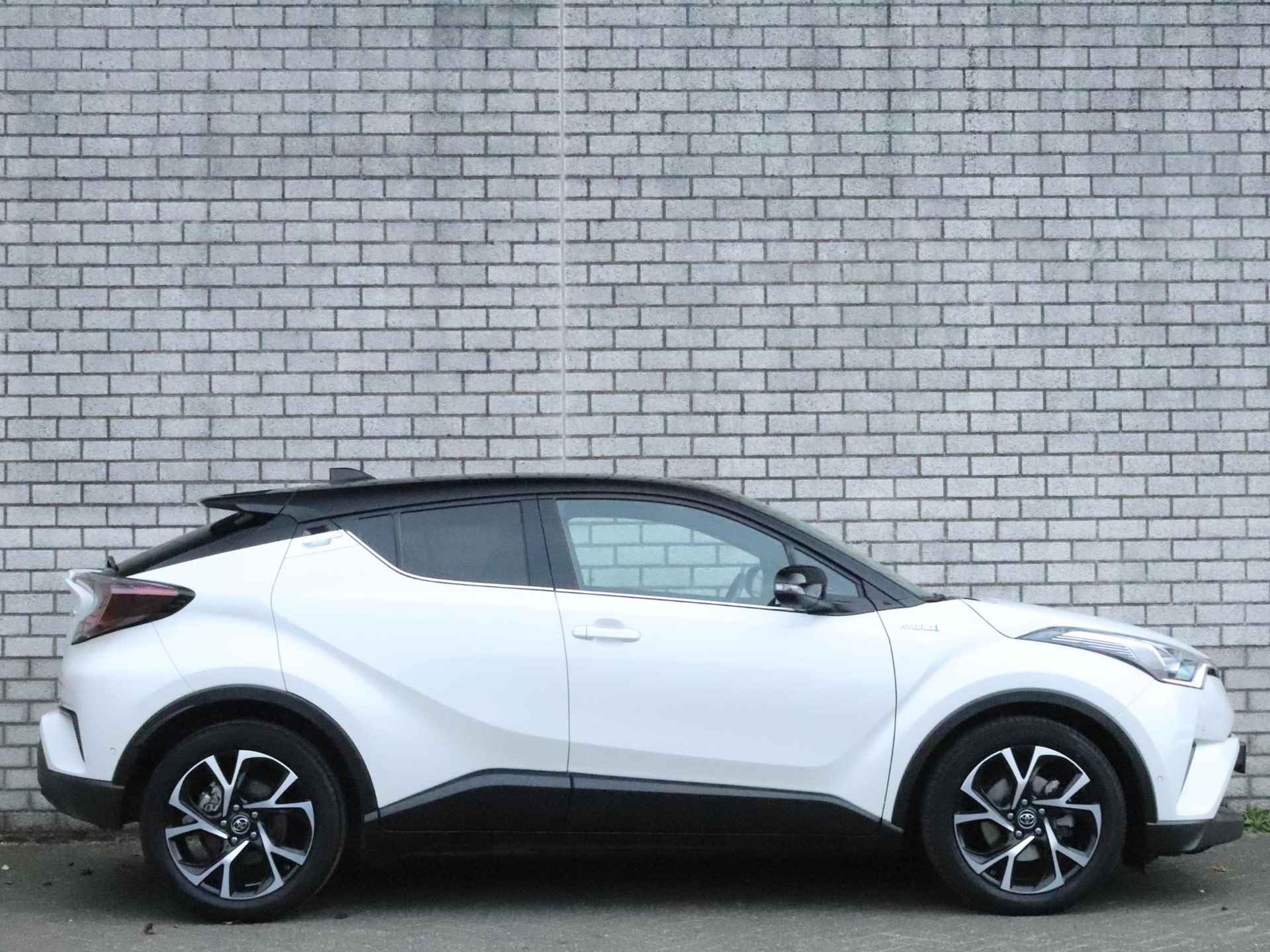 Toyota C-HR 1.8 Hybrid Style Ultimate | Navigatie | Achteruitrijcamera | Stoelverwarming | - 21/39