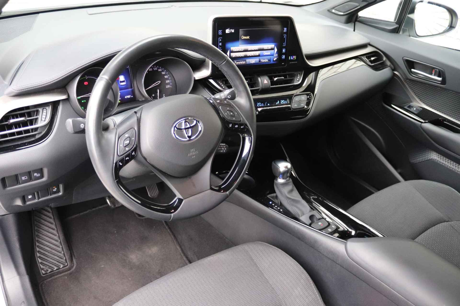 Toyota C-HR 1.8 Hybrid Style Ultimate | Navigatie | Achteruitrijcamera | Stoelverwarming | - 37/39