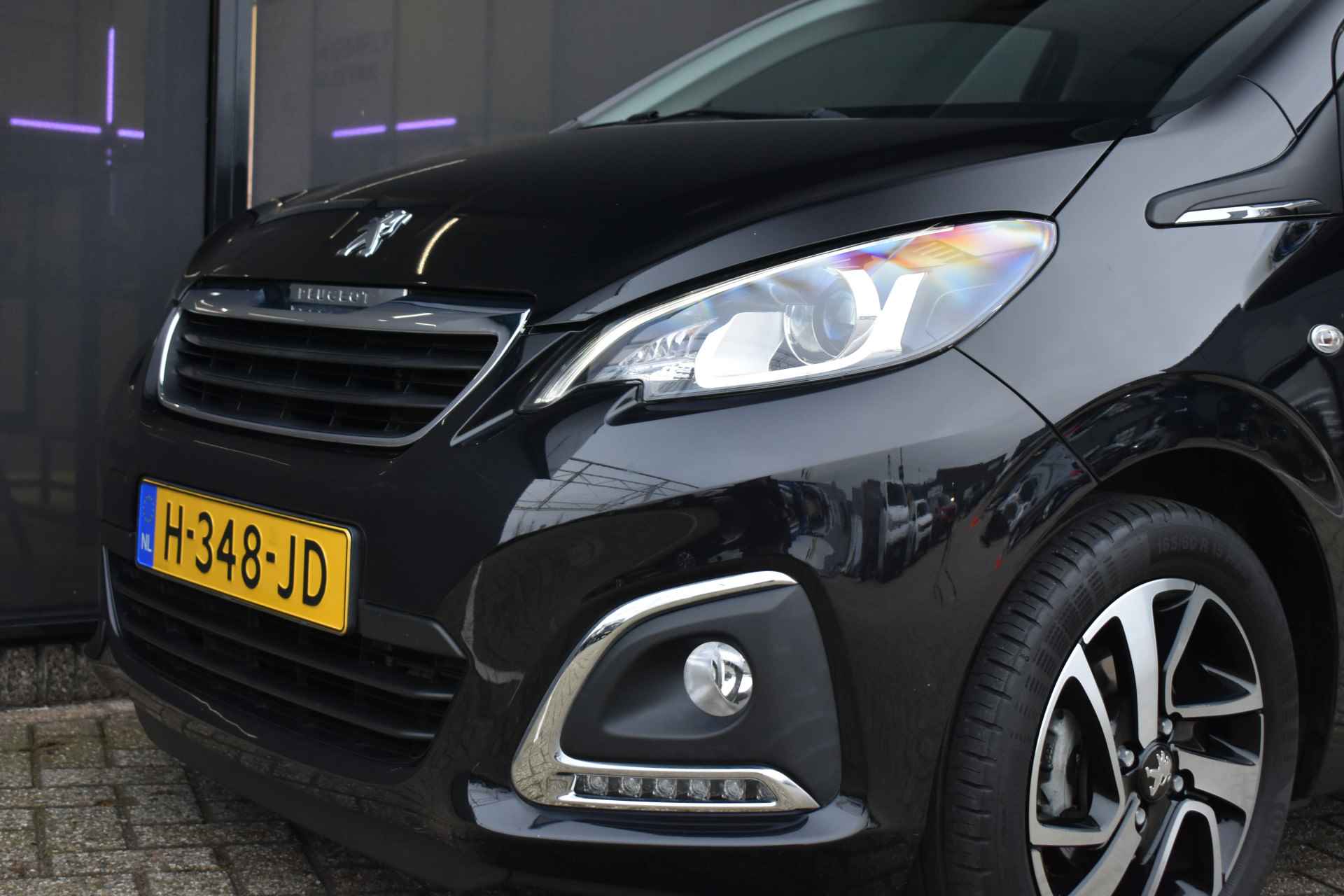 Peugeot 108 1.0 e-VTi Allure | Unieke KM-Stand! | Navigatie | Achteruitrijcamera | Climate Control | 15"LMV | Cruise Control | 1e Eigenaar | - 24/40