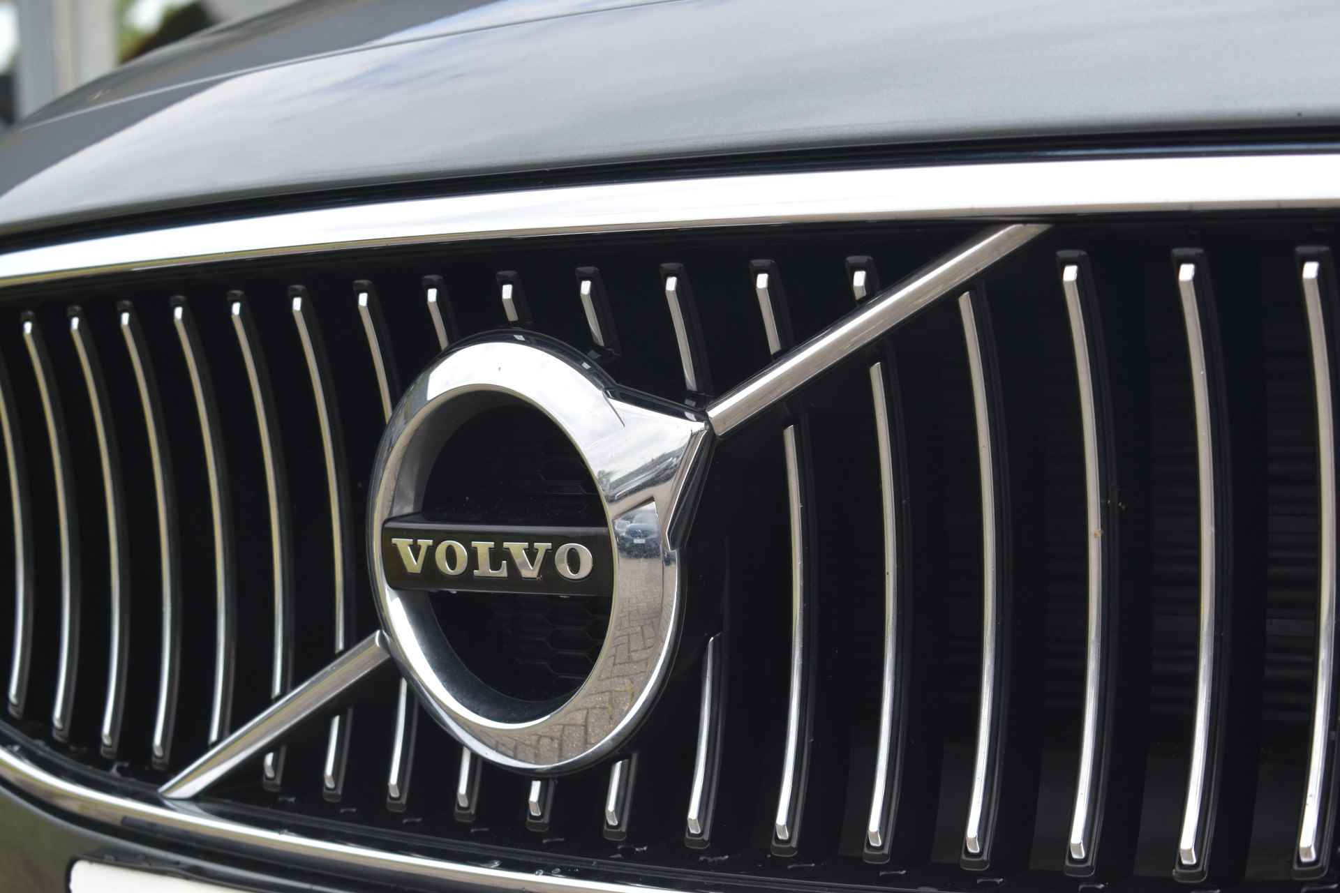 Volvo S90 T4 190PK Automaat Business Luxury + | Panoramadak | Head up display | Stoelverwarming | ACC | Camera - 3/46