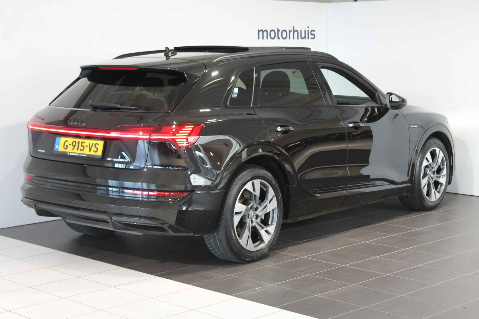 AUDI E-Tron 50 quattro 313pk Launch Edition Black - 4/41