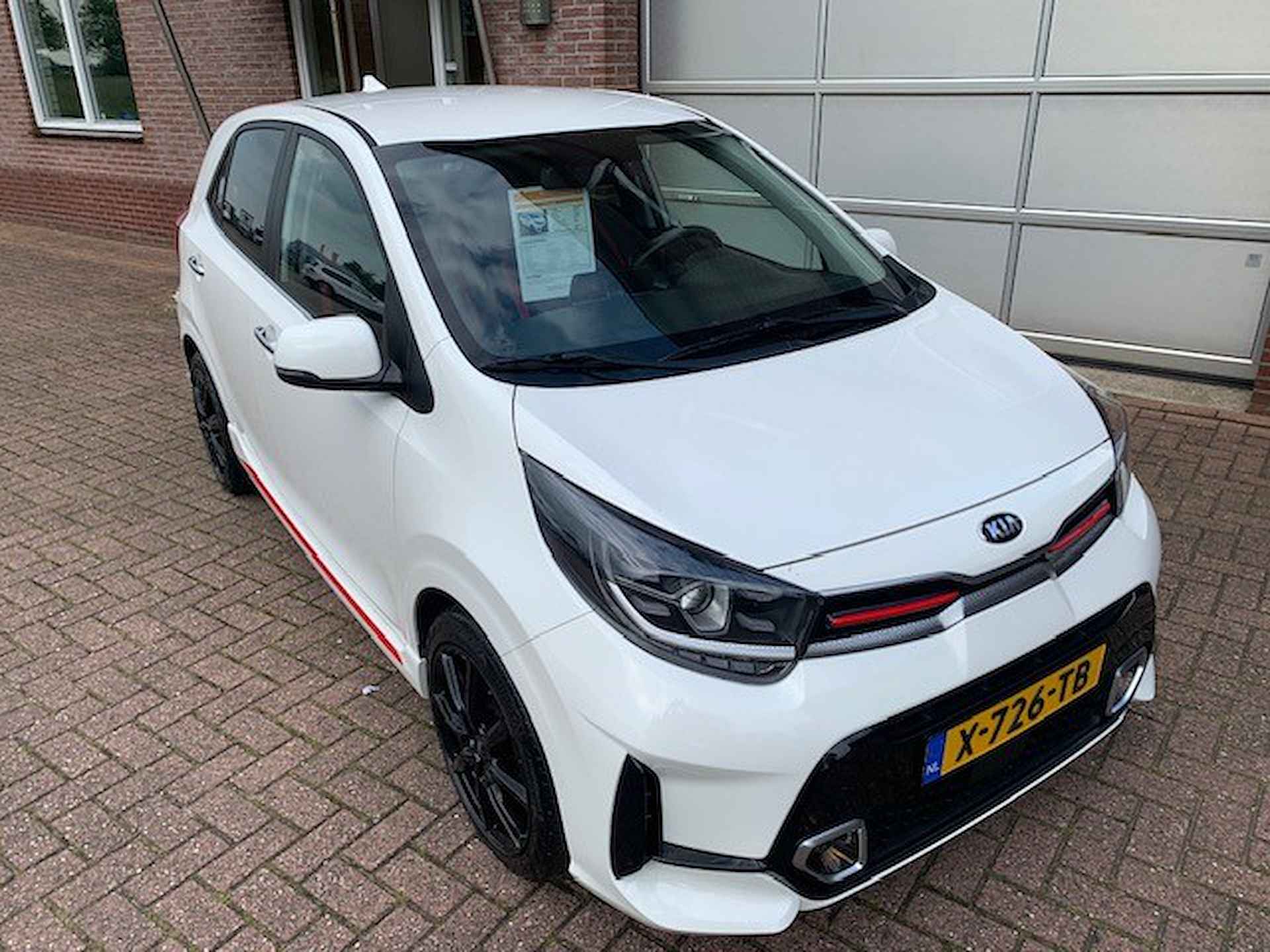 Kia Picanto 1.0 GT-Line Automaat Navigatie/ Leer / Camera - 13/24