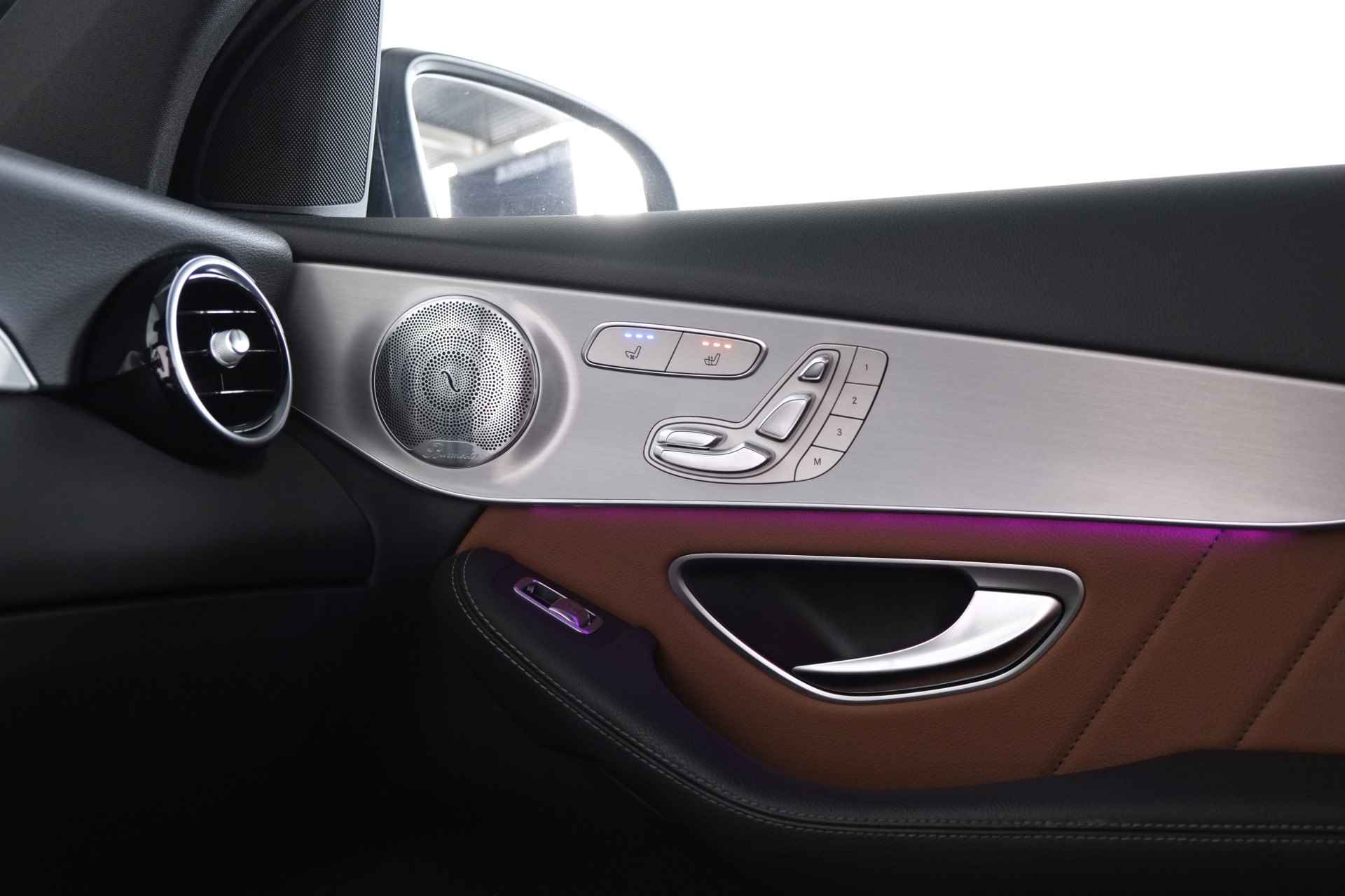 Mercedes-Benz GLC 300de 4MATIC Business Solution 3x AMG Plus Panorama / Opendak / Leder / Carplay / 360 Camera - 17/34
