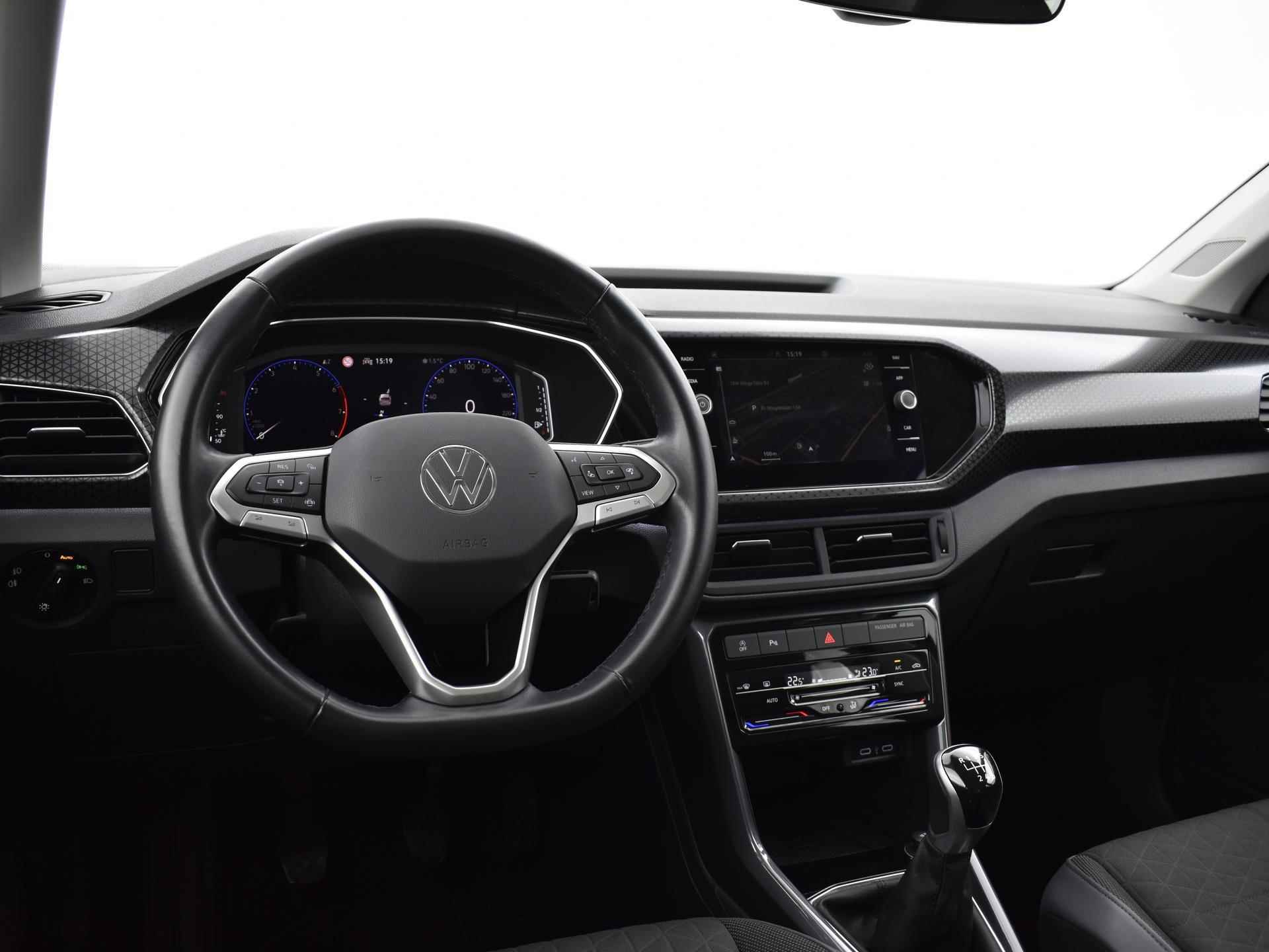 Volkswagen T-Cross 1.0 Tsi 110pk Style | ACC | Climatronic | P-Sensoren | App-Connect | Navigatie | 17'' Inch | Garantie t/m 02-03-2026 of 100.000km - 18/31