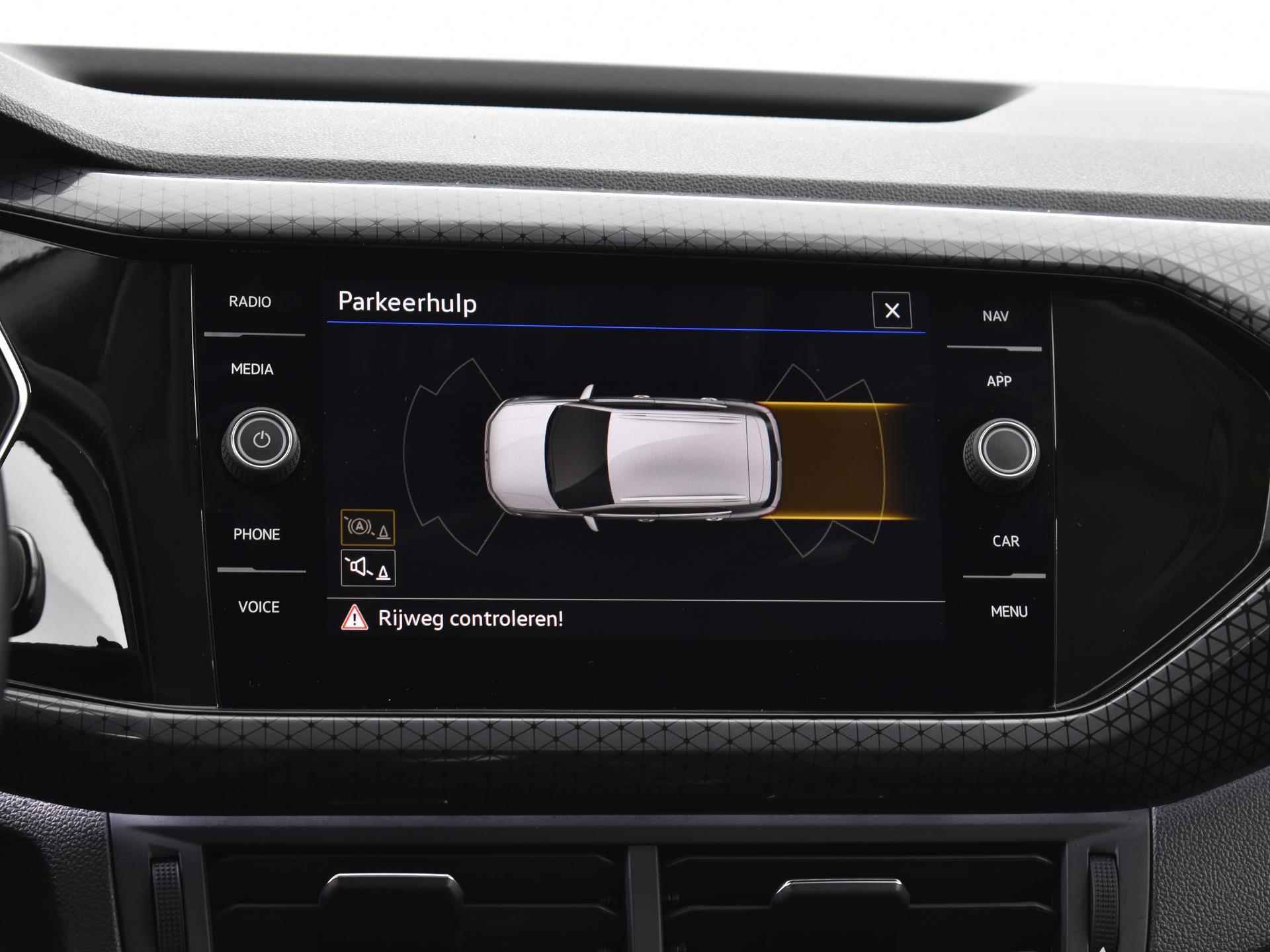 Volkswagen T-Cross 1.0 Tsi 110pk Style | ACC | Climatronic | P-Sensoren | App-Connect | Navigatie | 17'' Inch | Garantie t/m 02-03-2026 of 100.000km - 23/31