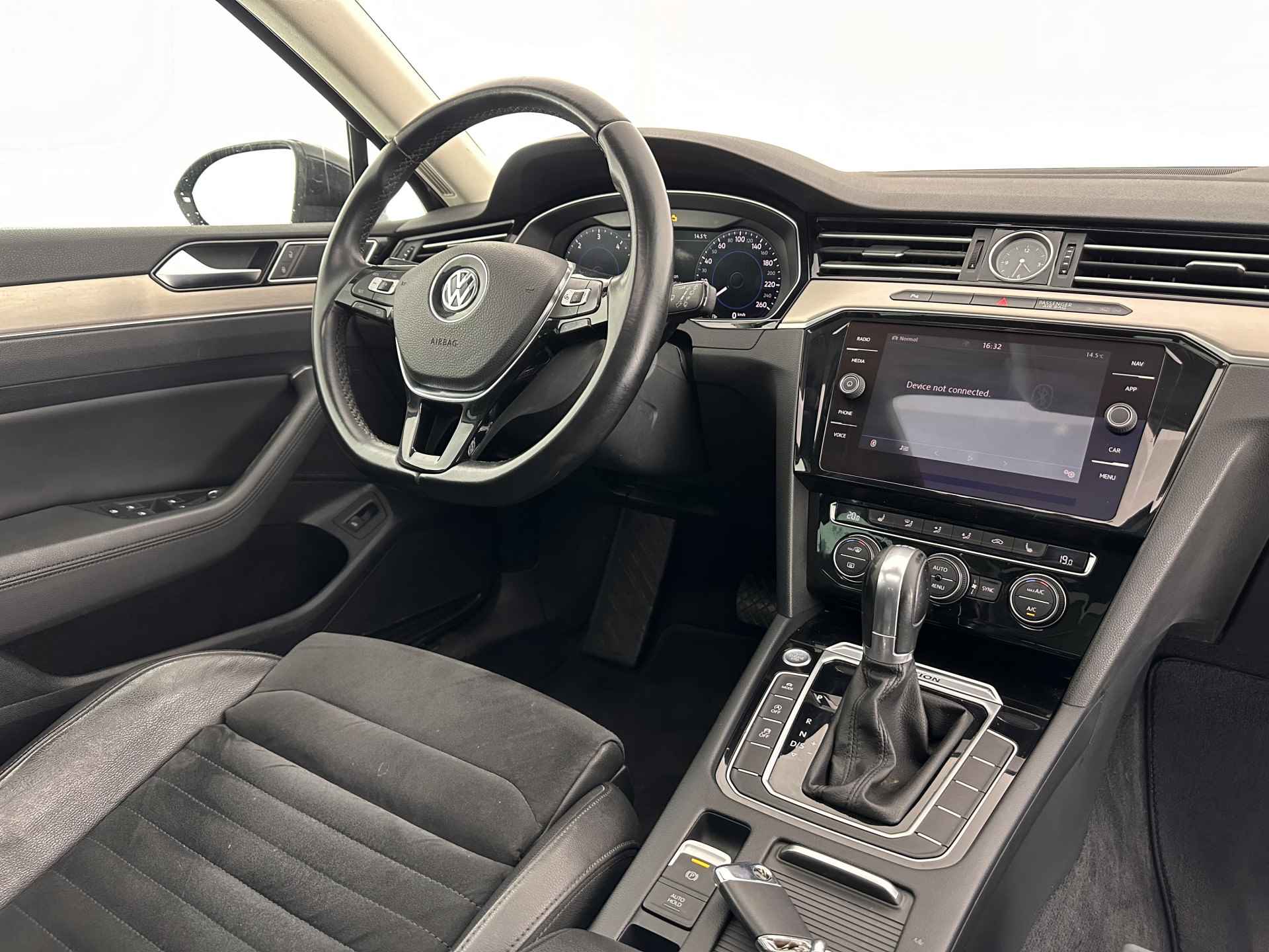 Volkswagen Passat Variant 2.0 BiTDI 4Motion Highline Executive-Pack Aut. *PANO | ADAPTIVE-CRUISE | DIGI-COCKPIT | NAVI-FULLMAP | LEDER-ALCANTARA | FULL-LED | ERGONOMIC-COMFORT-SEATS | KEYLESS | ECC | PARKPILOT | TOWBAR | 17''ALU* - 7/32