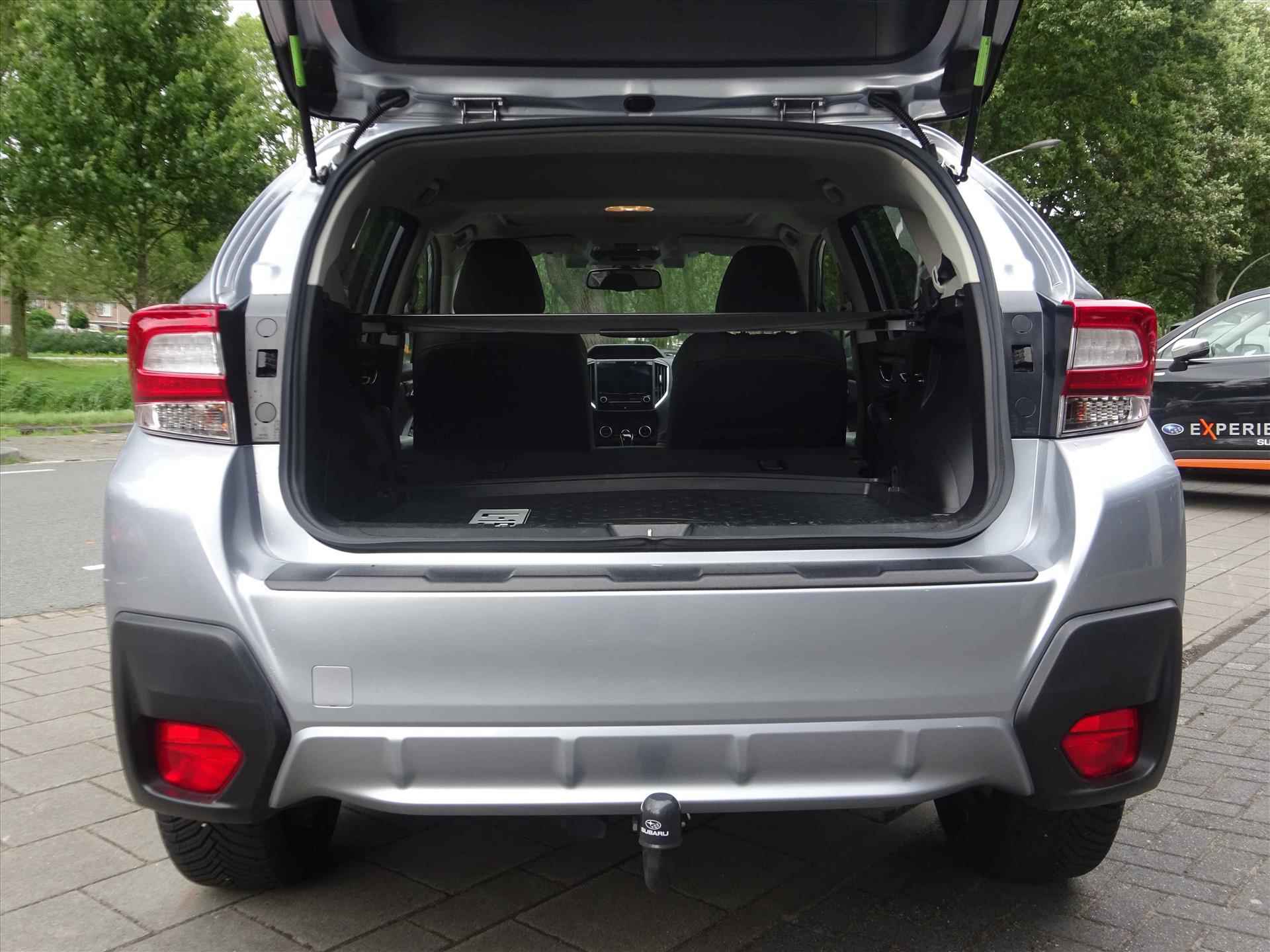 Subaru Xv 2.0i e-BOXER 150pk CVT Premium Leder, Pano, SRH, EyeSight, Trekhaak, All Season banden - 14/46