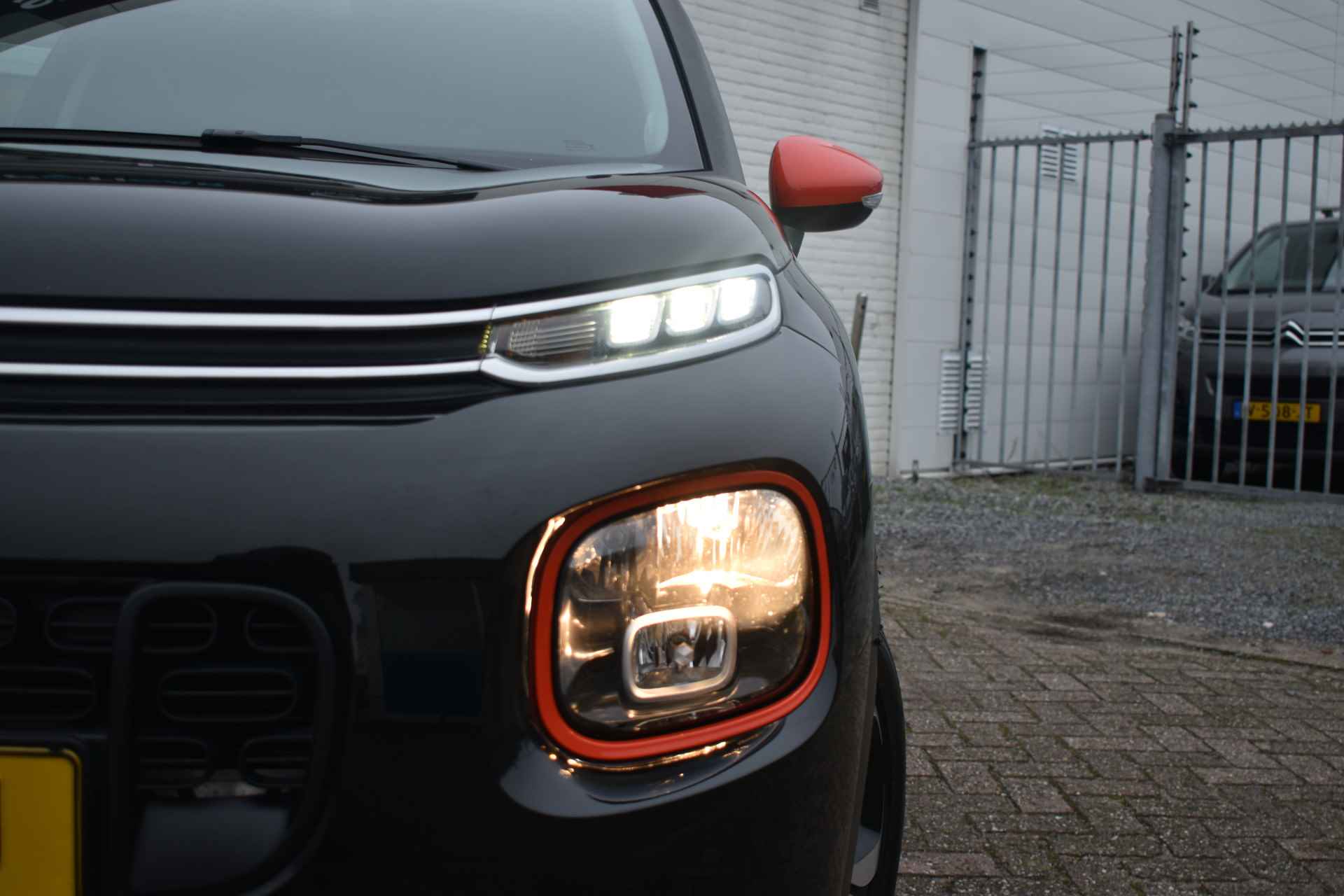 Citroën C3 Aircross PureTech 110 EAT6 S&S Shine Automaat | Navi | Airco | Afn.Trekhaak | Parkeerhulp | * - 23/27