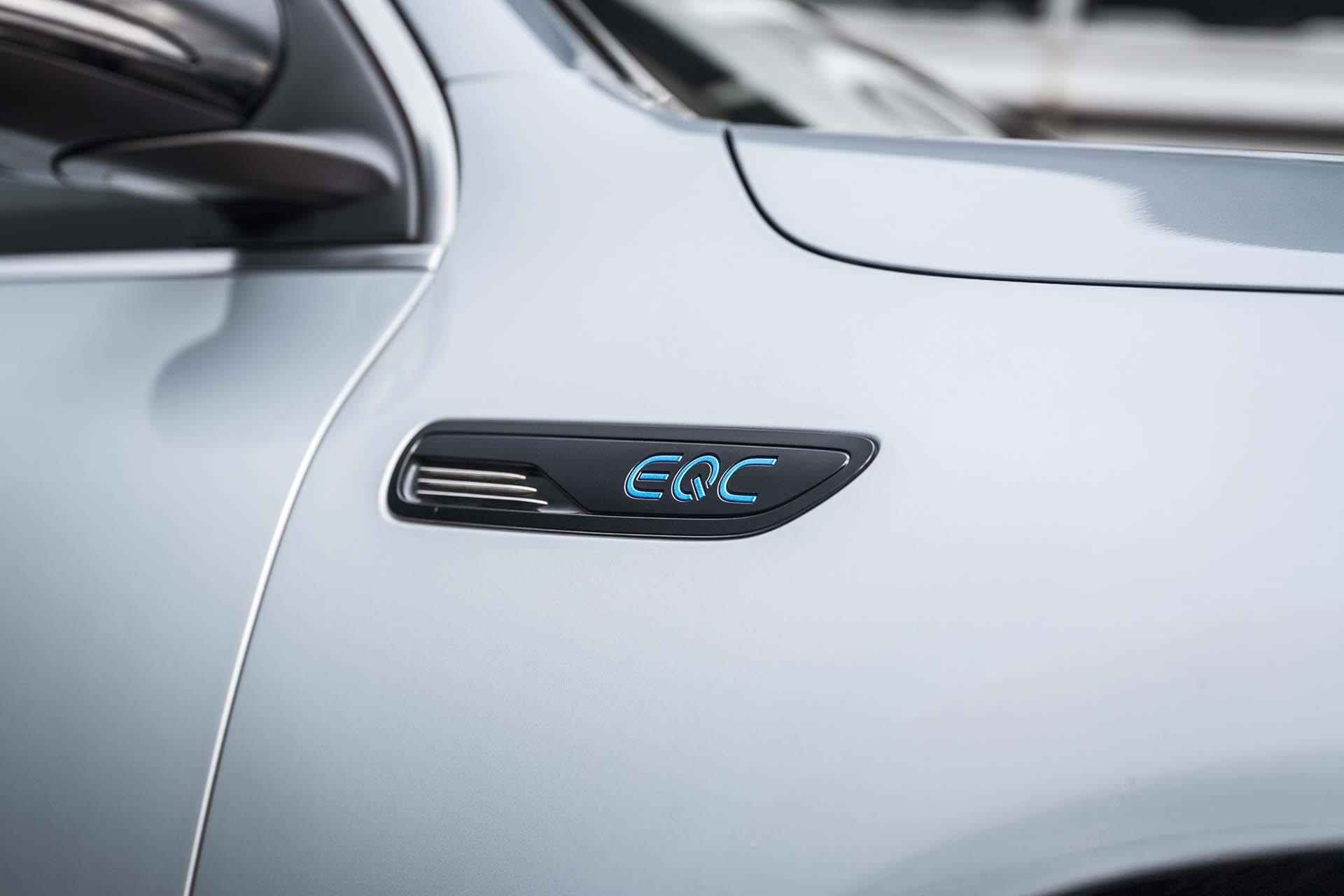 Mercedes-Benz EQC 400 4MATIC Premium Plus 80 kWh | Schuifdak | Multibeam Led | elektrische stoelen | Rijassistentiepakket | 360 camera | Keyless Go | Burmester Sound | BTW voertuig - 11/36