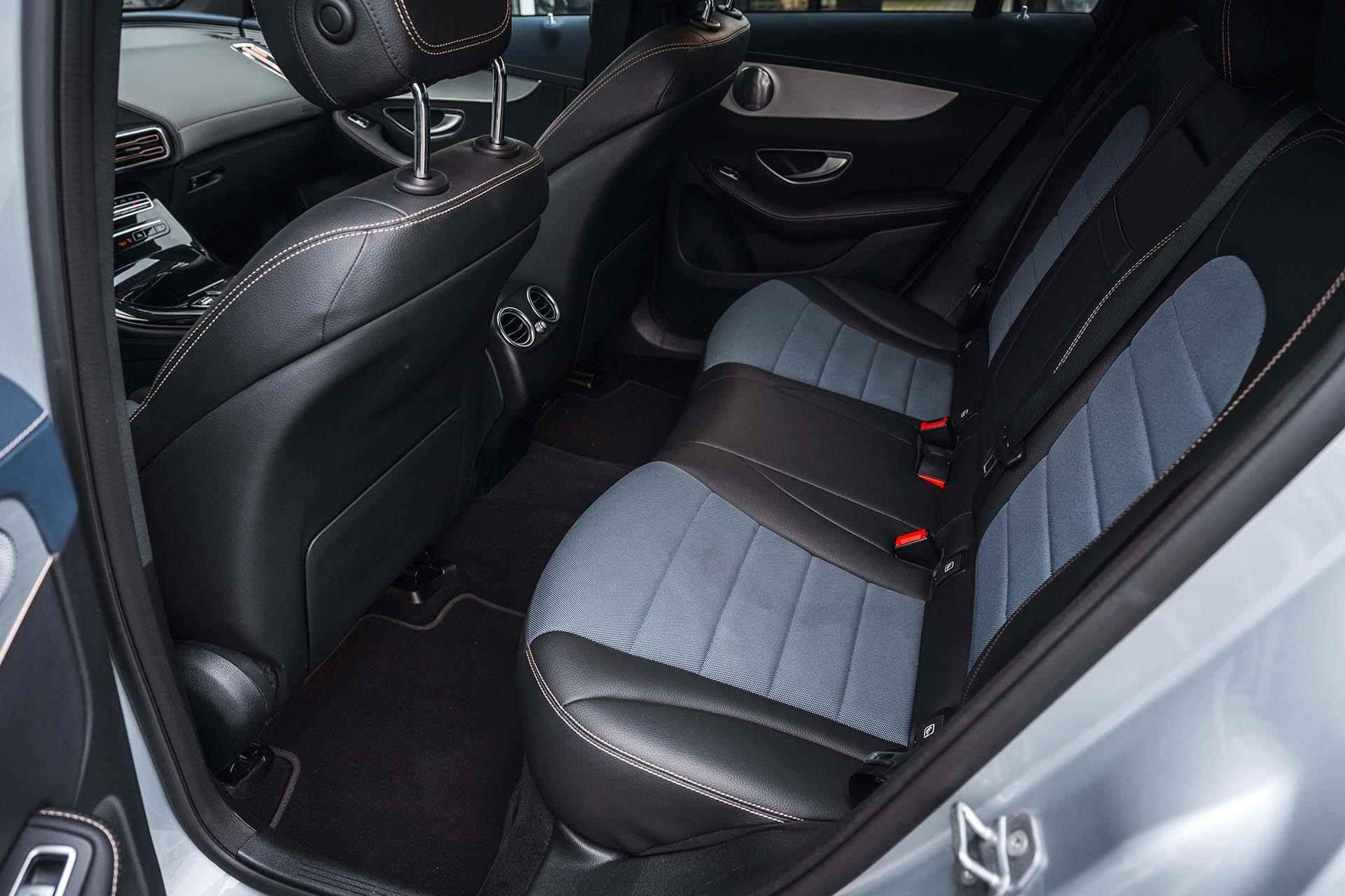 Mercedes-Benz EQC 400 4MATIC Premium Plus 80 kWh | Schuifdak | Multibeam Led | elektrische stoelen | Rijassistentiepakket | 360 camera | Keyless Go | Burmester Sound | BTW voertuig - 15/36