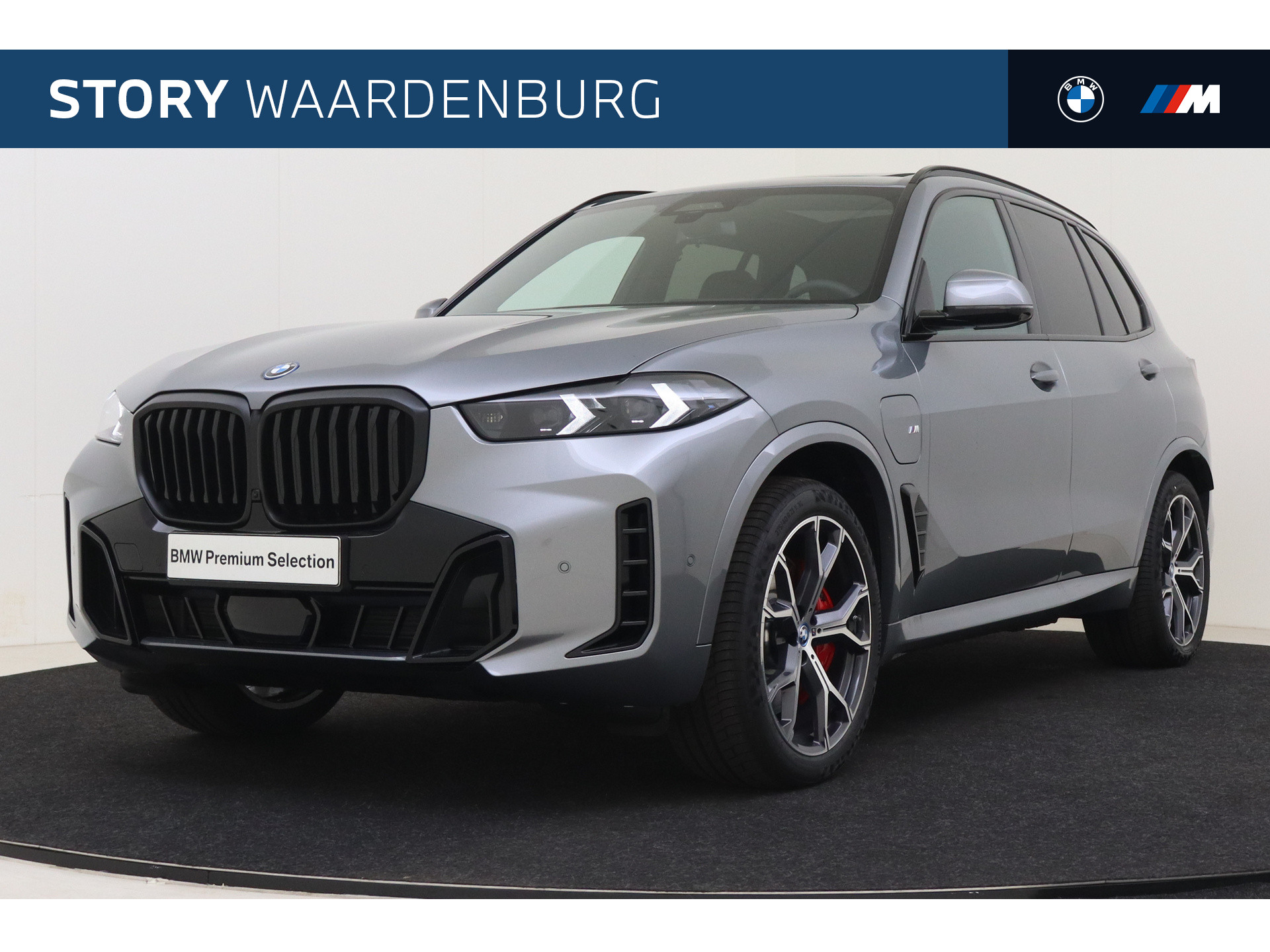 BMW X5 xDrive50e High Executive M Sport Automaat / Panoramadak / Trekhaak / Parking Assistant Professional / Adaptieve LED / Gesture Control / Comfort Access