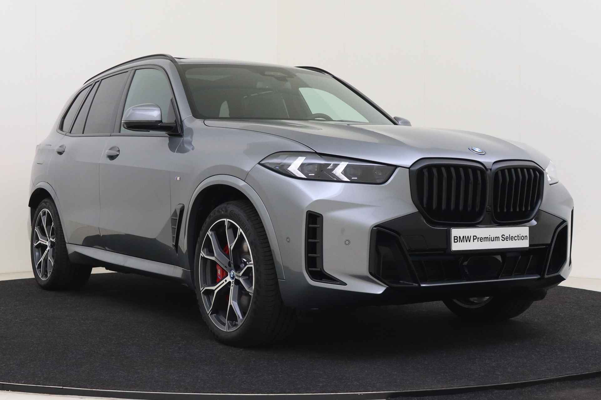 BMW X5 xDrive50e High Executive M Sport Automaat / Panoramadak / Trekhaak / Parking Assistant Professional / Adaptieve LED / Gesture Control / Comfort Access - 14/75