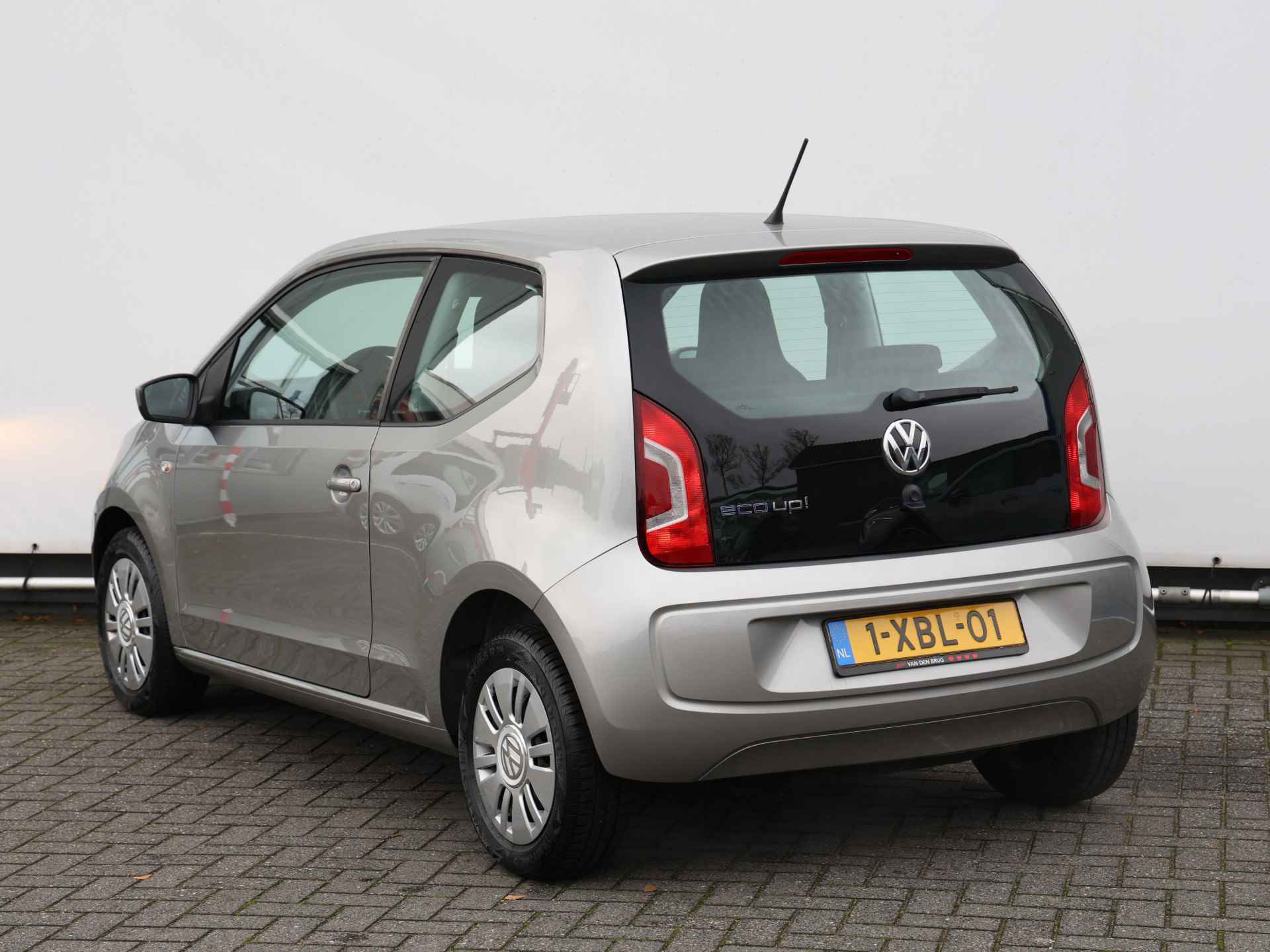 Volkswagen up! 1.0 move up! BlueMotion 68 pk | Airco | Elektrische ramen | CNG - 14/29