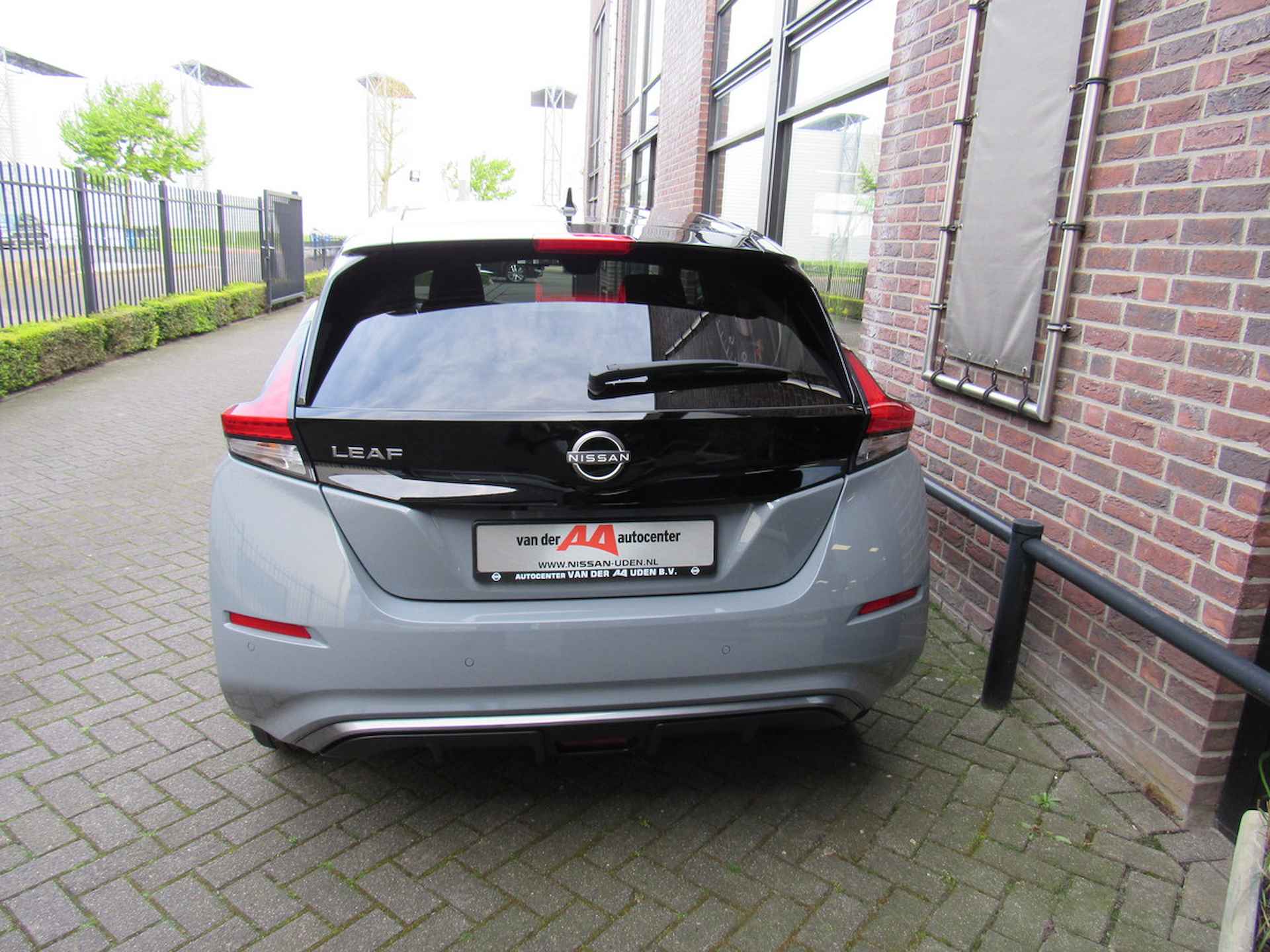 Nissan Leaf Electric e+ 59kWh Tekna Navigatie / Subsidie van € 2000 mogelijk/Apple carplay /Android Auto / Climate Control / Bose geluid /Stoelverwarming - 8/36