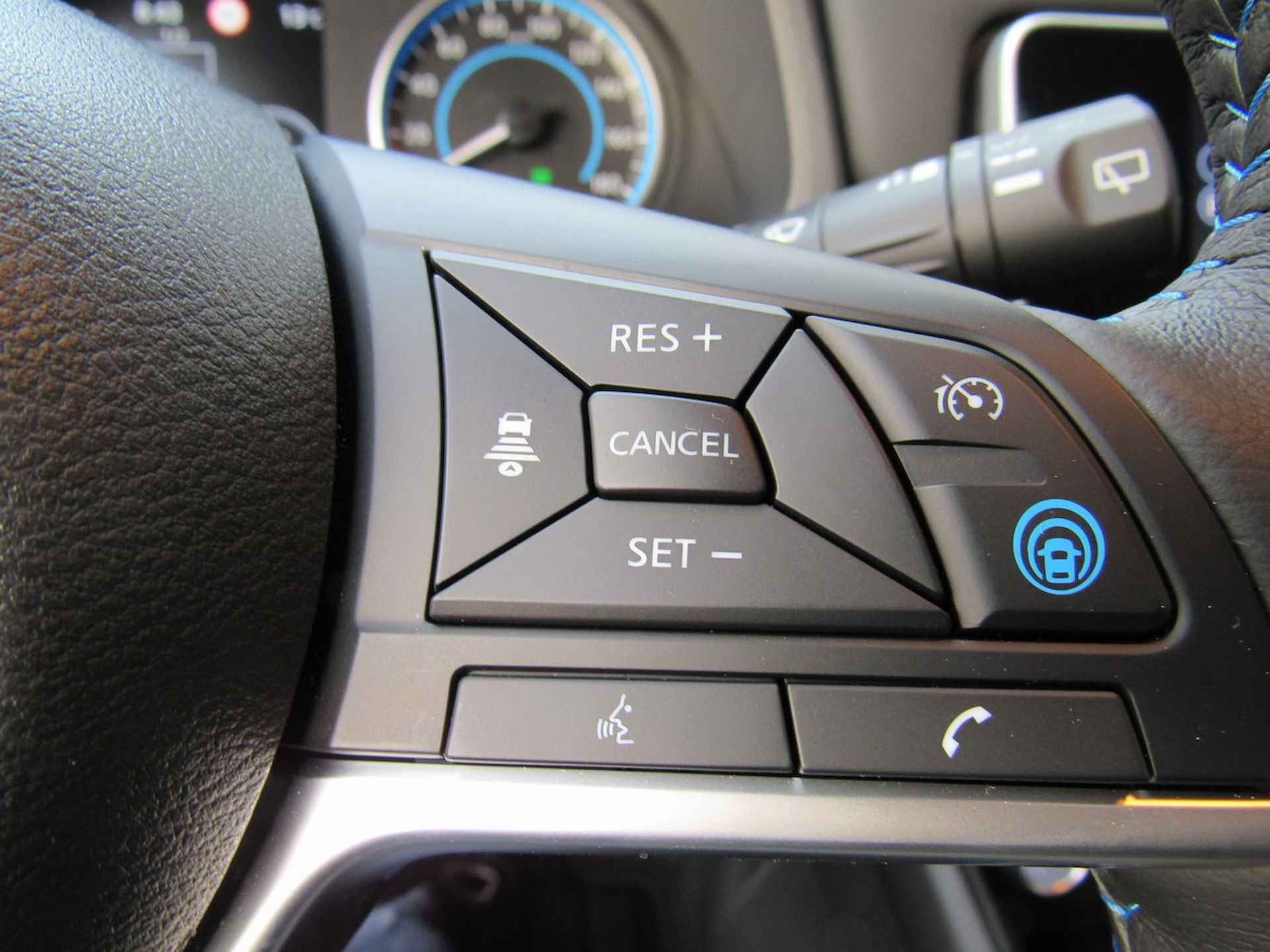 Nissan Leaf Electric e+ 59kWh Tekna Navigatie / Subsidie van € 2000 mogelijk/Apple carplay /Android Auto / Climate Control / Bose geluid /Stoelverwarming - 27/36