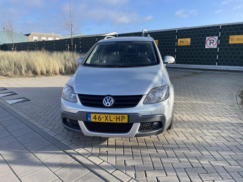 Volkswagen Golf 1.4 TSI Cross