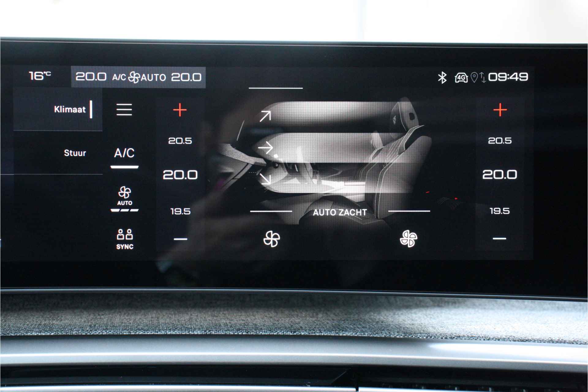 Peugeot 3008 1.2 HYBRID 136PK ALLURE / NAVI / LEDER / CLIMA / LED / PDC / 18" LMV / 360° CAMERA / KEYLESS / ADAPT. CRUISE / DIRECT LEVERBAAR - 39/42