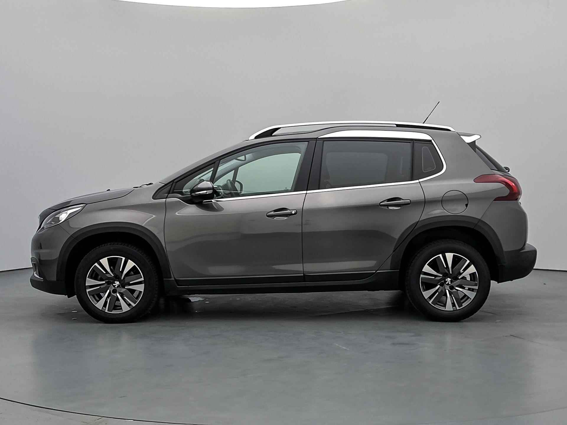 Peugeot 2008 SUV Allure 110pk | Navigatie | Achteruitrijcamera | Panoramadak | Climate Control | Parkeersensoren | Cruise Control | Apple Carplay / Android Auto | Bluetooth | DAB+ radio | 16" lichtmetalen velgen | - 6/33