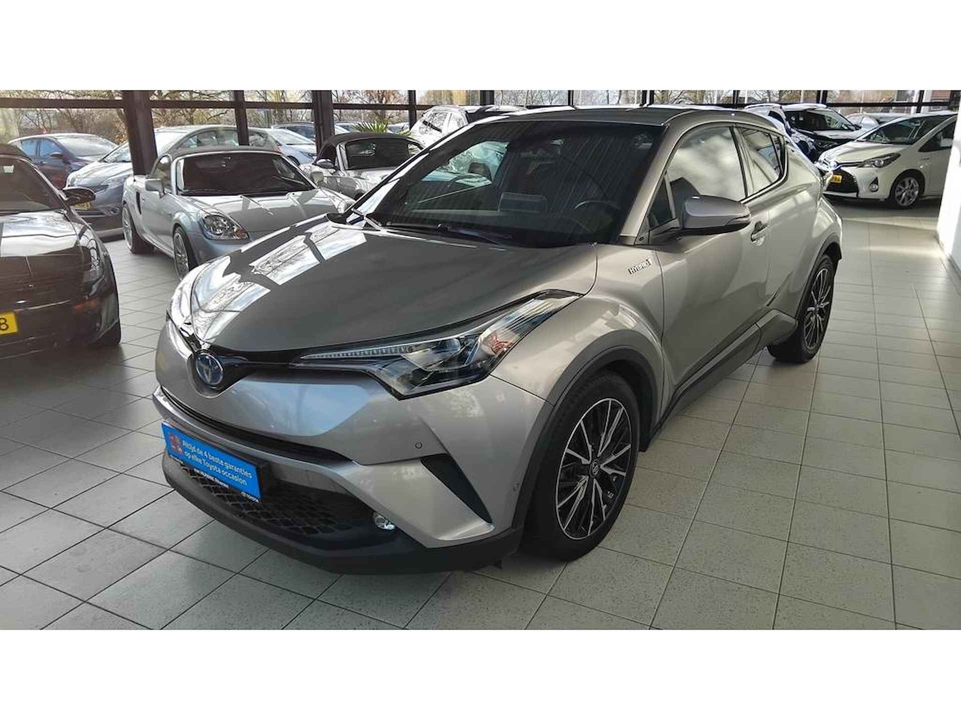 Toyota C-HR 1.8 Premium Trekhaak Navi JBL Dodehoek - 4/26