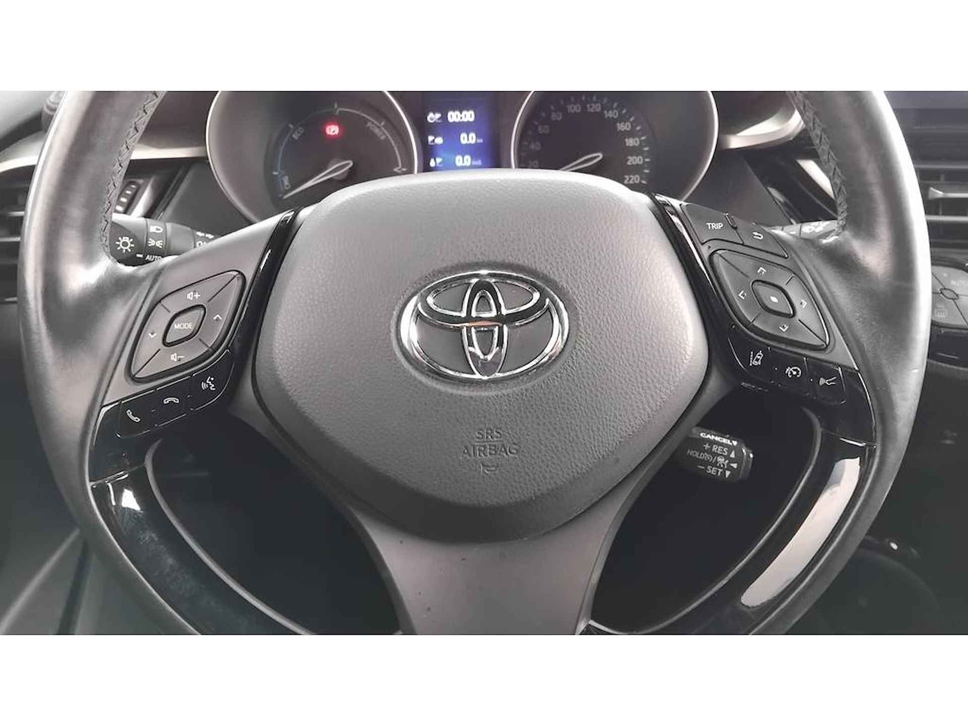 Toyota C-HR 1.8 Premium Trekhaak Navi JBL Dodehoek - 11/26