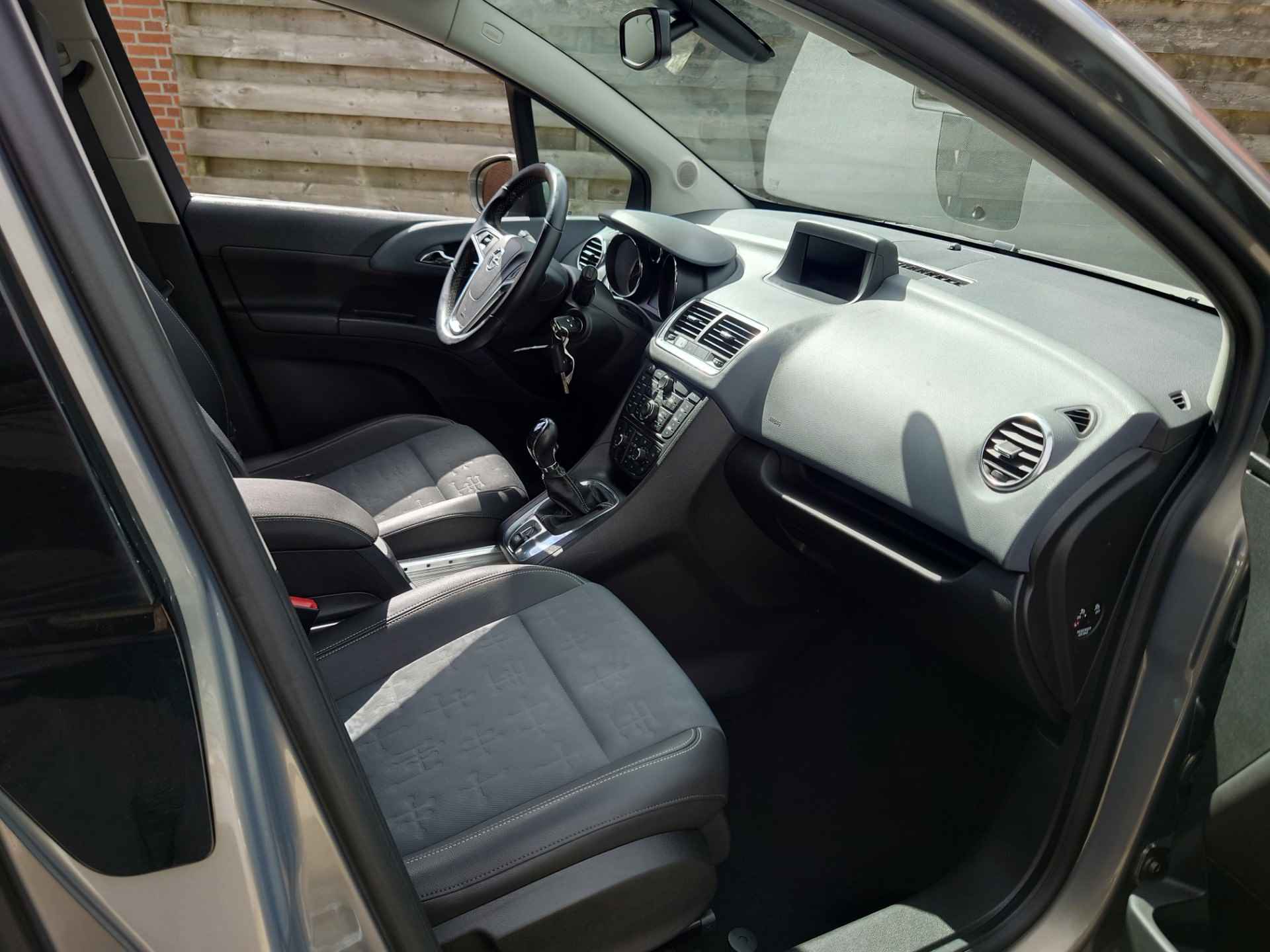 Opel Meriva 1.4 Turbo Cosmo, Dealer onderhouden, Afkomstig van 1e eigenaar, Navigatie - 16/22