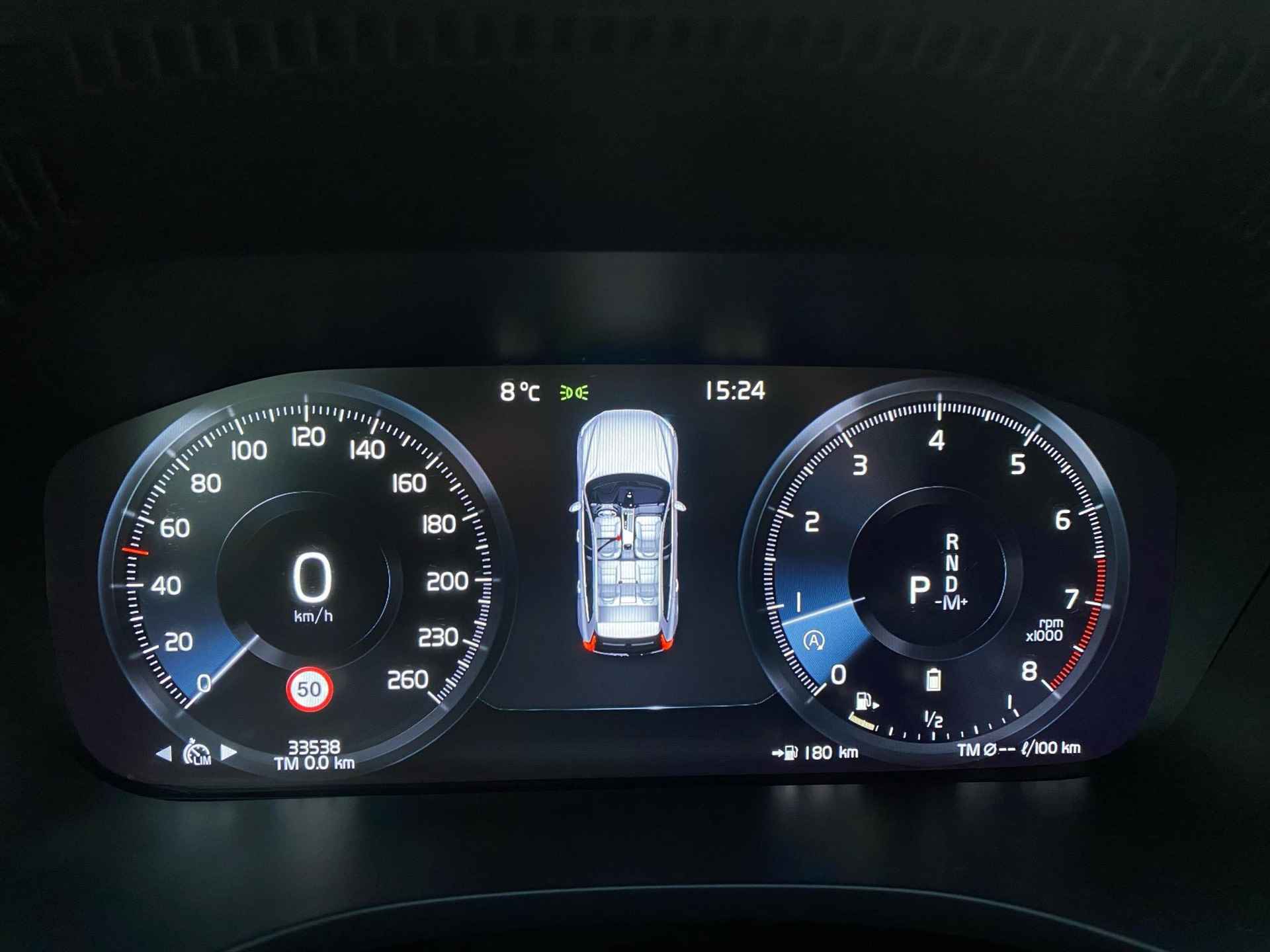 Volvo XC60 B4 AUT-8 Momentum, Full map Navigatie, Trekhaak, Parkeersensoren voor en achter, Parkeer Camera achter, Stoelverwarming, Stuurwielverwarming, - 23/34