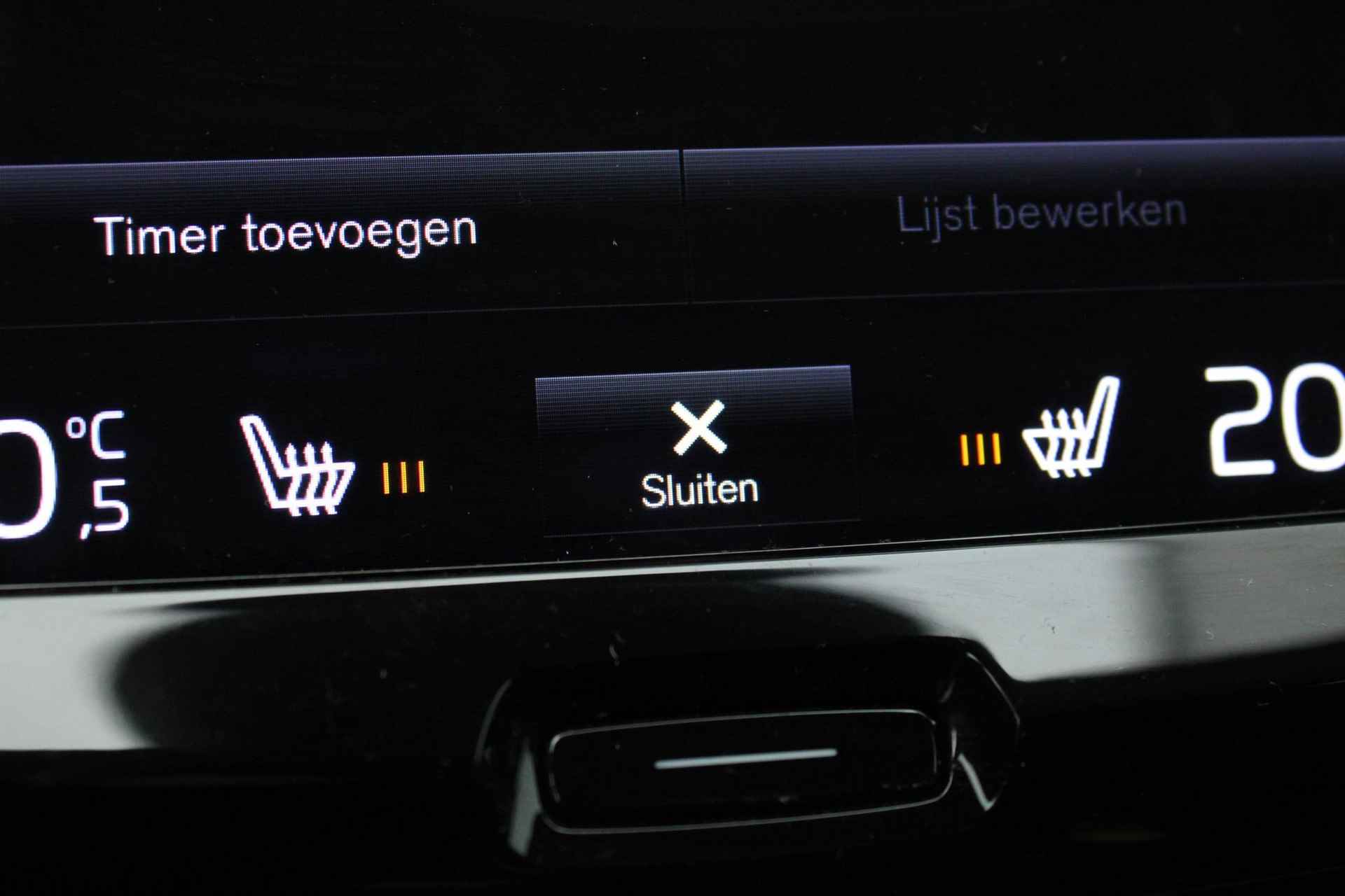 Volvo XC60 B4 AUT-8 Momentum, Full map Navigatie, Trekhaak, Parkeersensoren voor en achter, Parkeer Camera achter, Stoelverwarming, Stuurwielverwarming, - 31/34