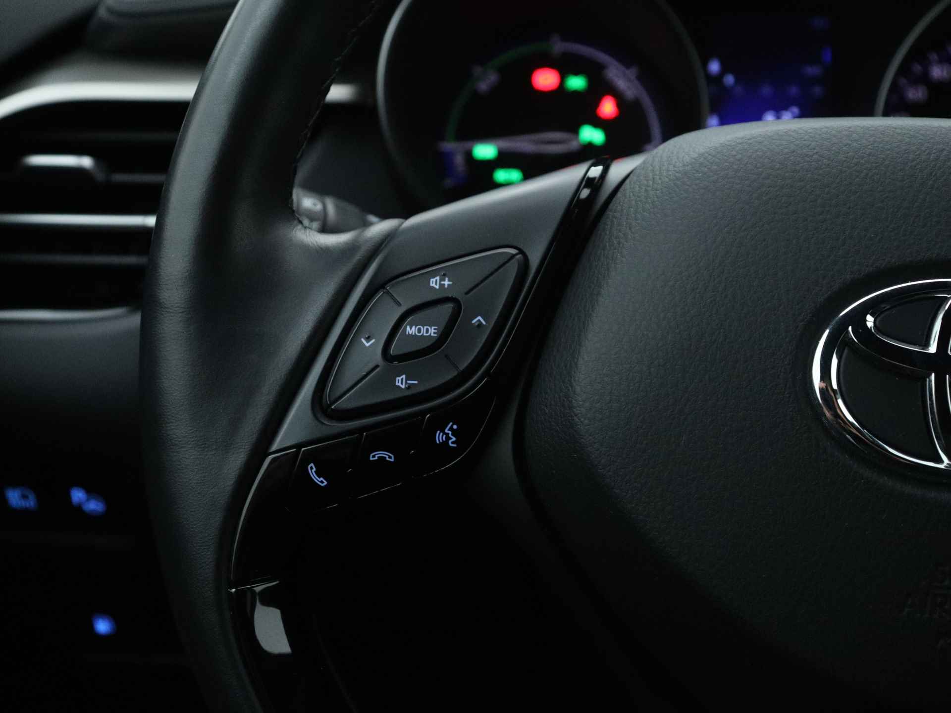 Toyota C-HR 1.8 Hybrid Style Ultimate | JBL | Parkeersensoren | Navigatie | - 22/46