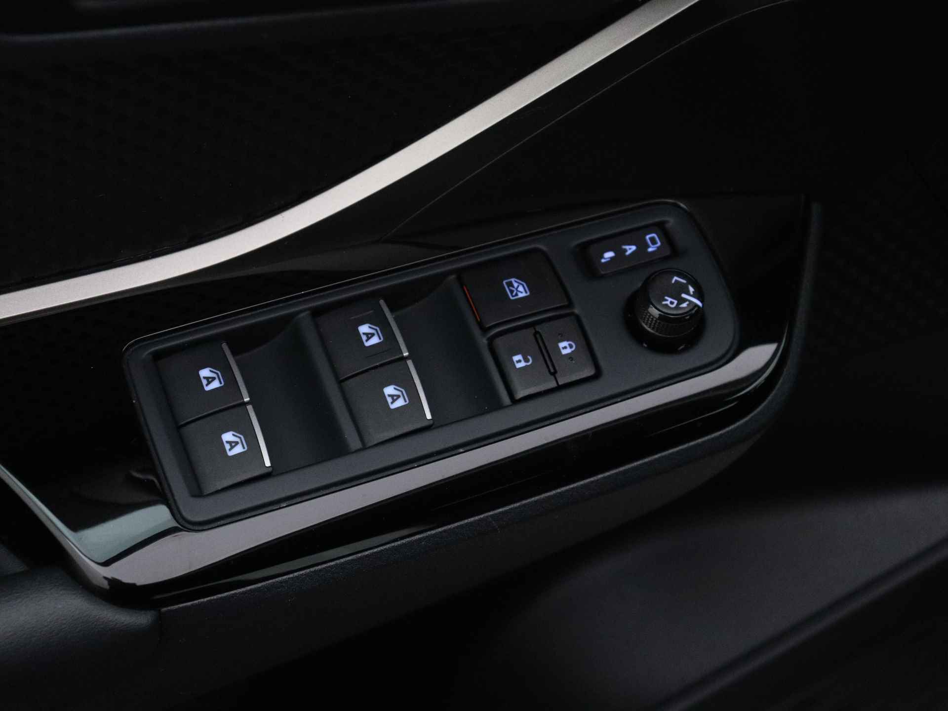 Toyota C-HR 1.8 Hybrid Style Ultimate | JBL | Parkeersensoren | Navigatie | - 33/46
