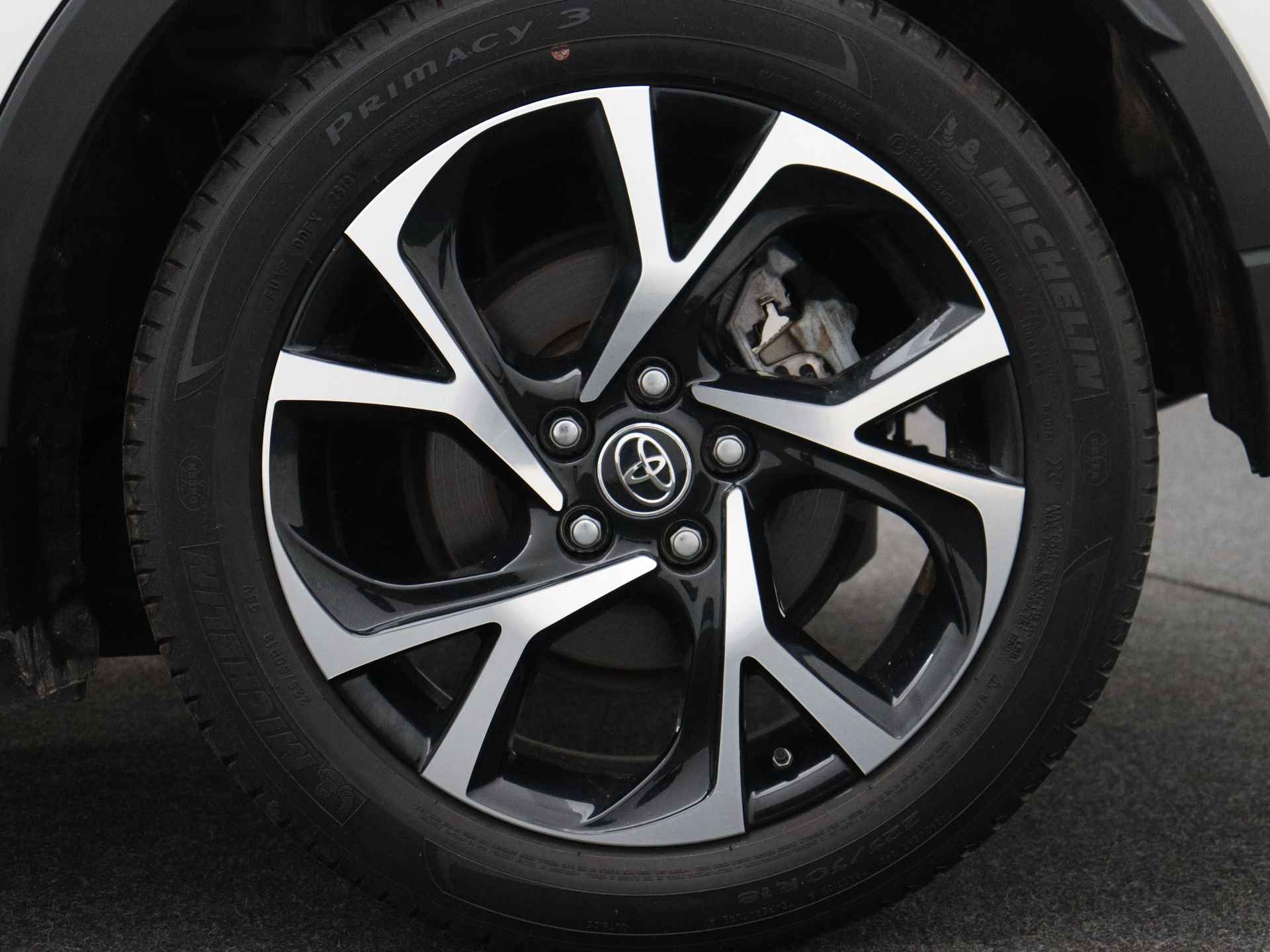 Toyota C-HR 1.8 Hybrid Style Ultimate | JBL | Parkeersensoren | Navigatie | - 45/46