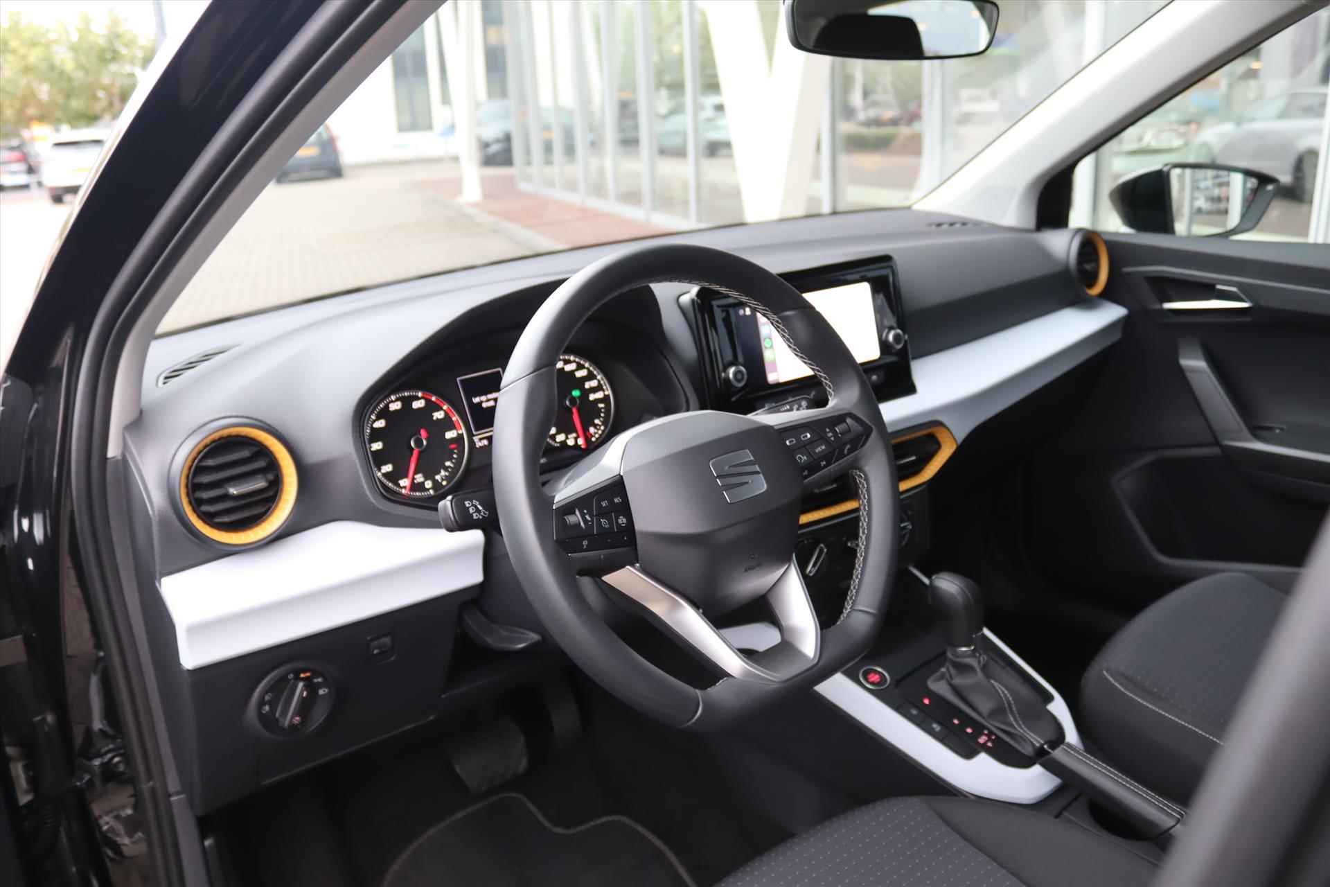 Seat Arona 1.0TSI  110PK AUTOMAAT STYLE Navi Carplay | Adapt.cruise | Led | Keyless | 16 Inch Lm | Pdc | - 17/53