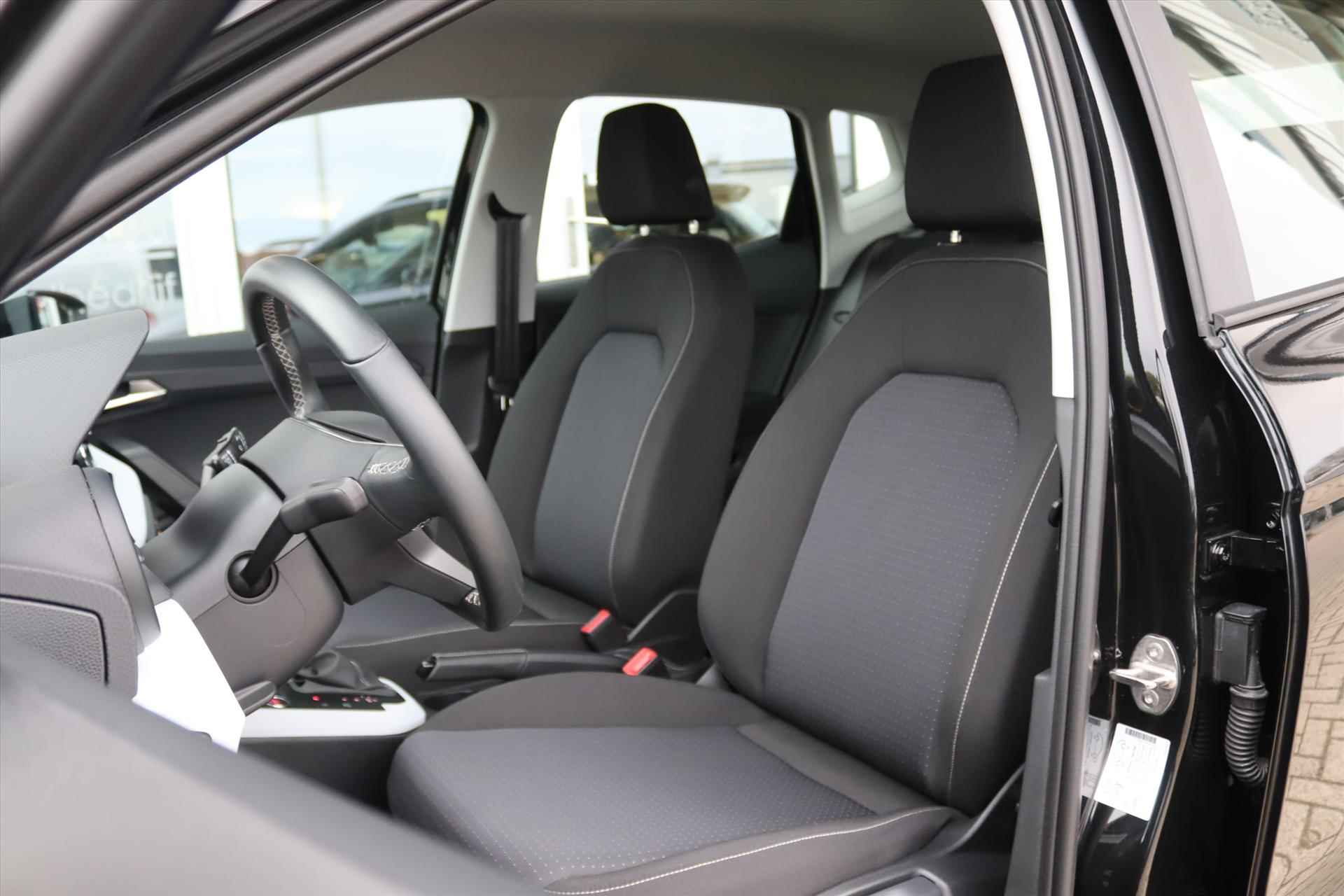 Seat Arona 1.0TSI  110PK AUTOMAAT STYLE Navi Carplay | Adapt.cruise | Led | Keyless | 16 Inch Lm | Pdc | - 18/53