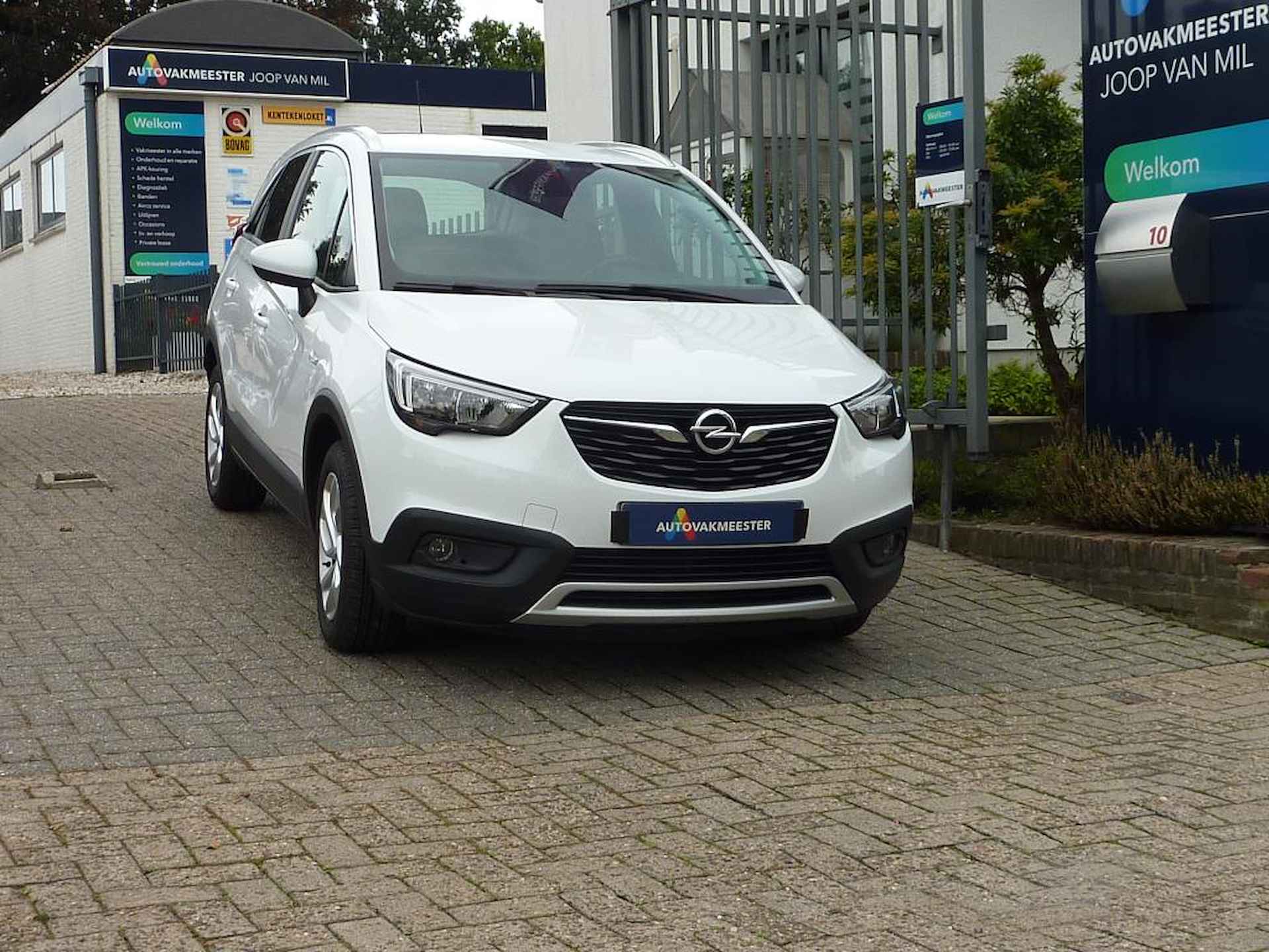 Opel Crossland X Crossland X 1.2 Turbo 110pk Innovation 5 h 2018 5 2020 11 - 4/22