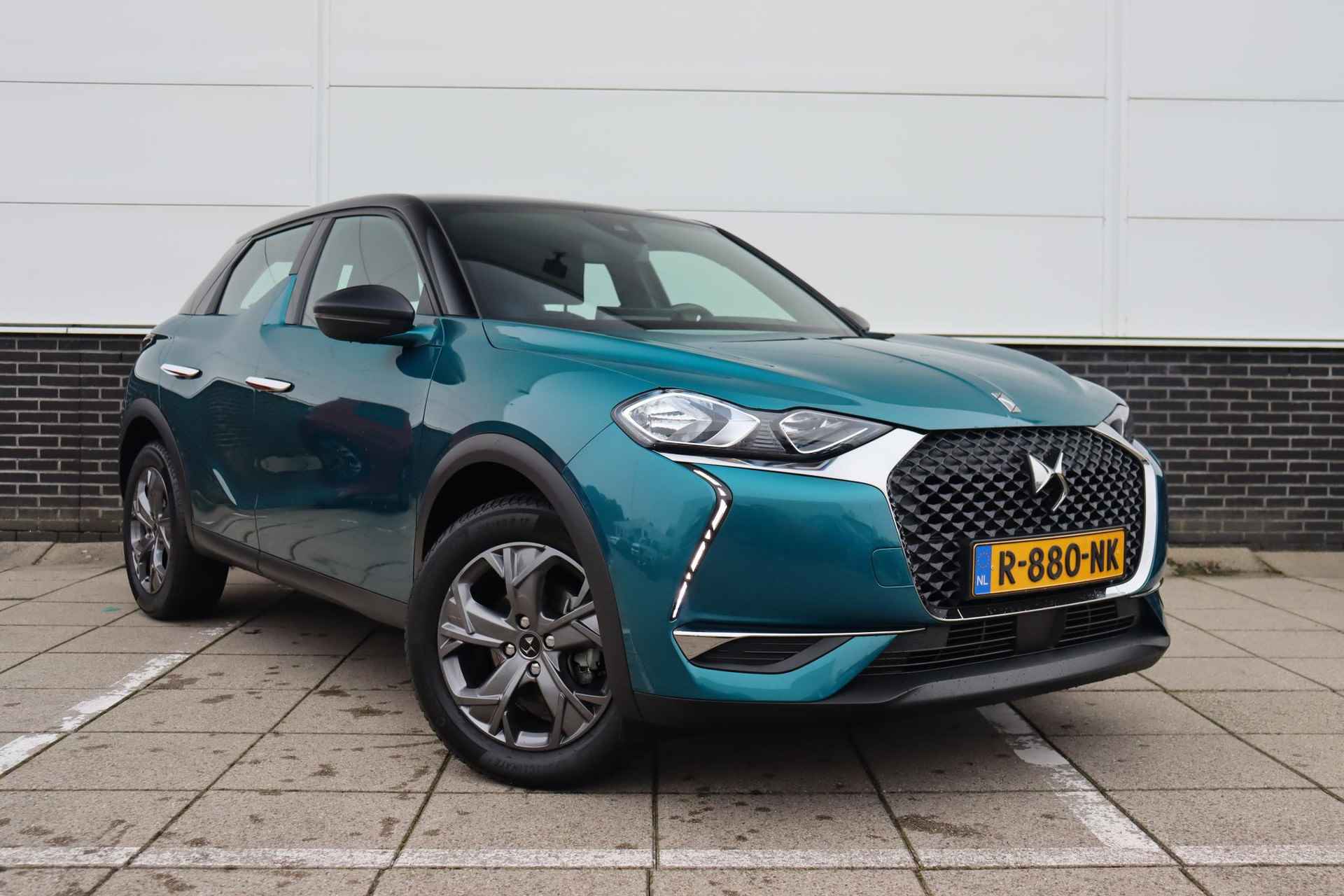 DS 3 Crossback 1.2 PureTech Montmartre *Navi *Carplay *Climate control * parkeersensoren achter * - 3/45