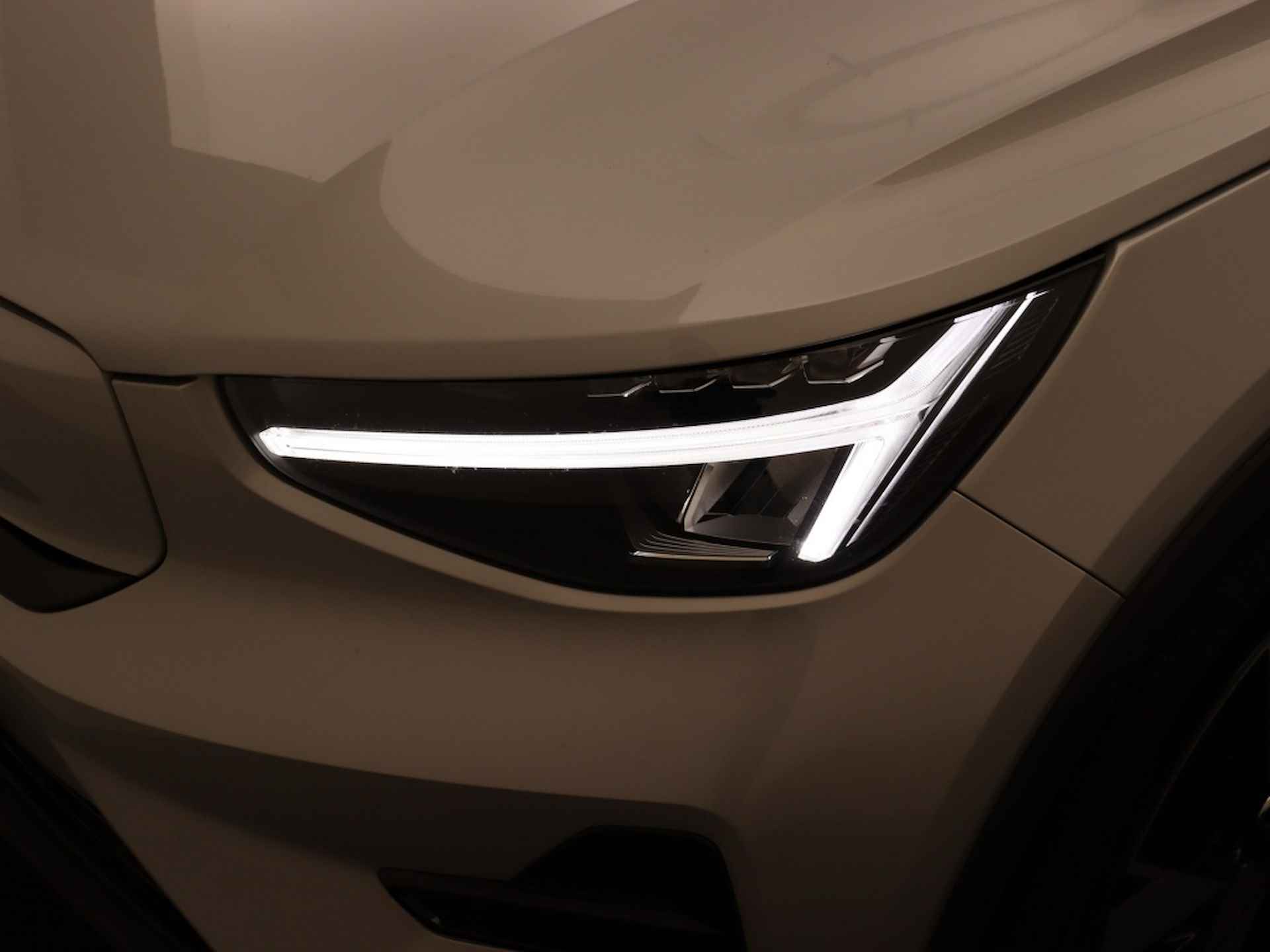 Volvo XC40 SINGLE MOTOR CORE GOOGLE MAPS CAMERA 19INCH - 13/30