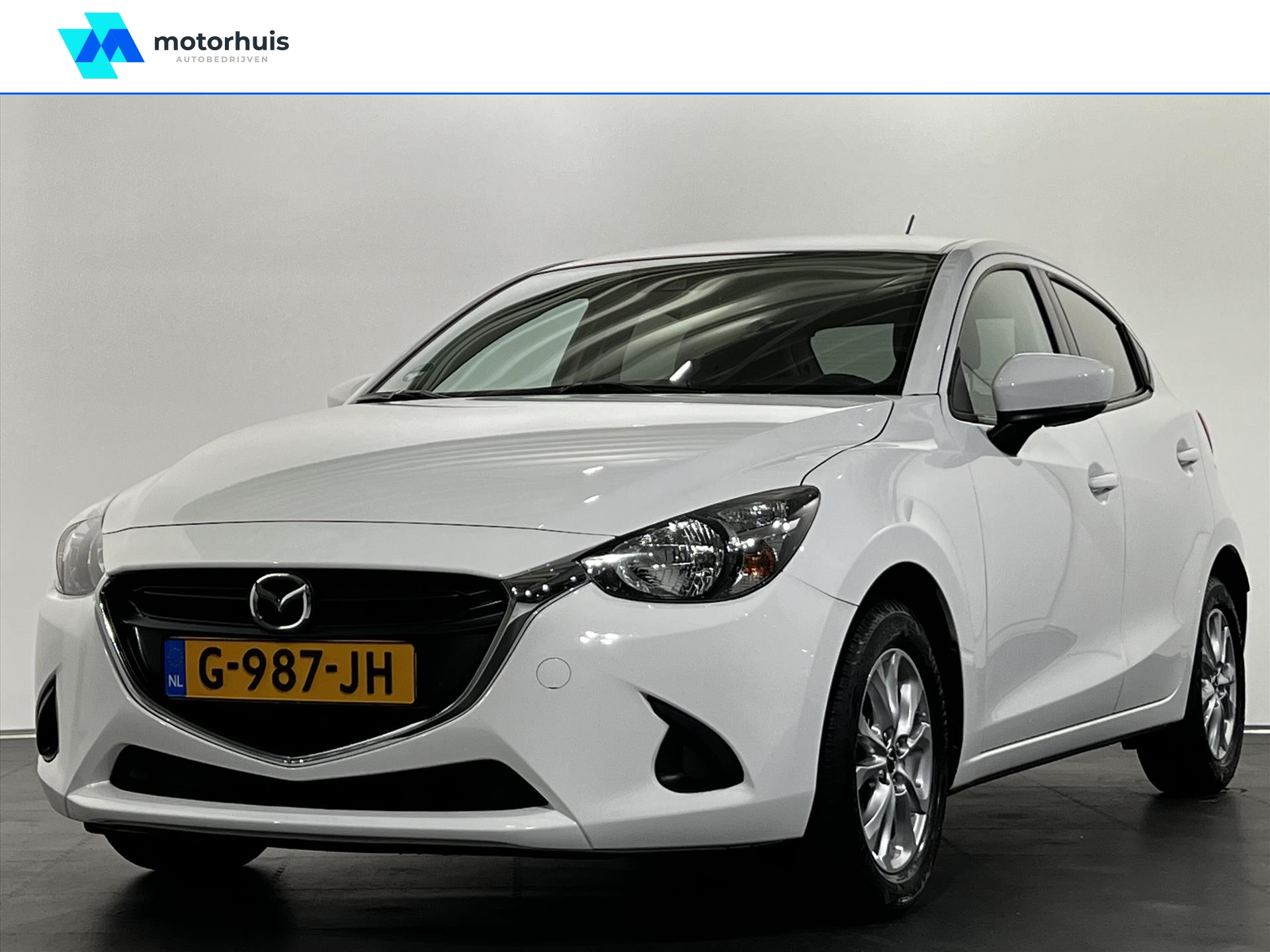 MAZDA 2 1.5 SKYACTIV-G 90PK Skylease+/navigatie/parkeersensoren