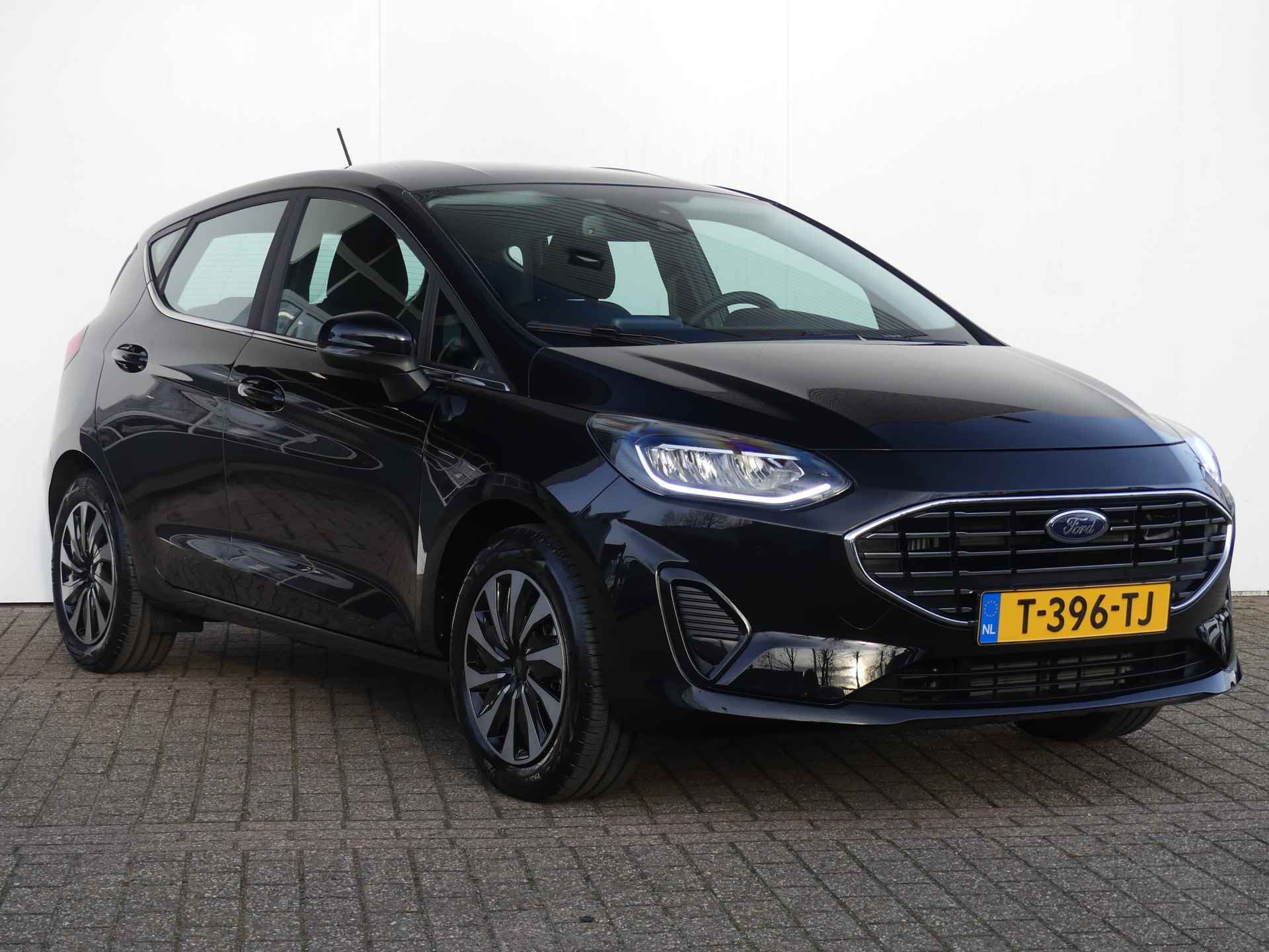 Ford Fiesta 1.0 EcoBoost Hybrid 125PK Titanium | KEYLESS ENTRY/START | STOEL+STUURVERWARMING | - 5/33