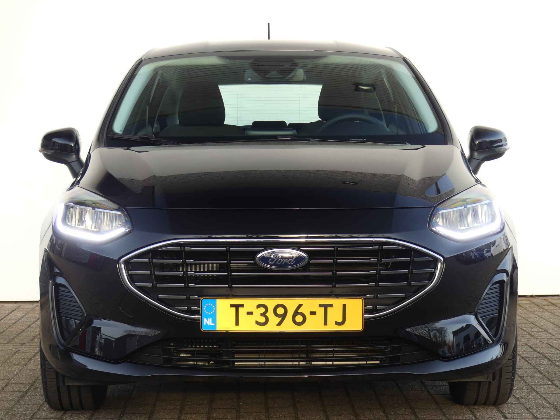 Ford Fiesta 1.0 EcoBoost Hybrid 125PK Titanium | KEYLESS ENTRY/START | STOEL+STUURVERWARMING | - 31/33