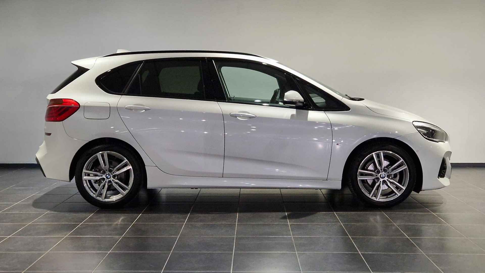 BMW 2-serie Active Tourer 218i High Executive M-Sport | Panoramadak | Leder - 22/35