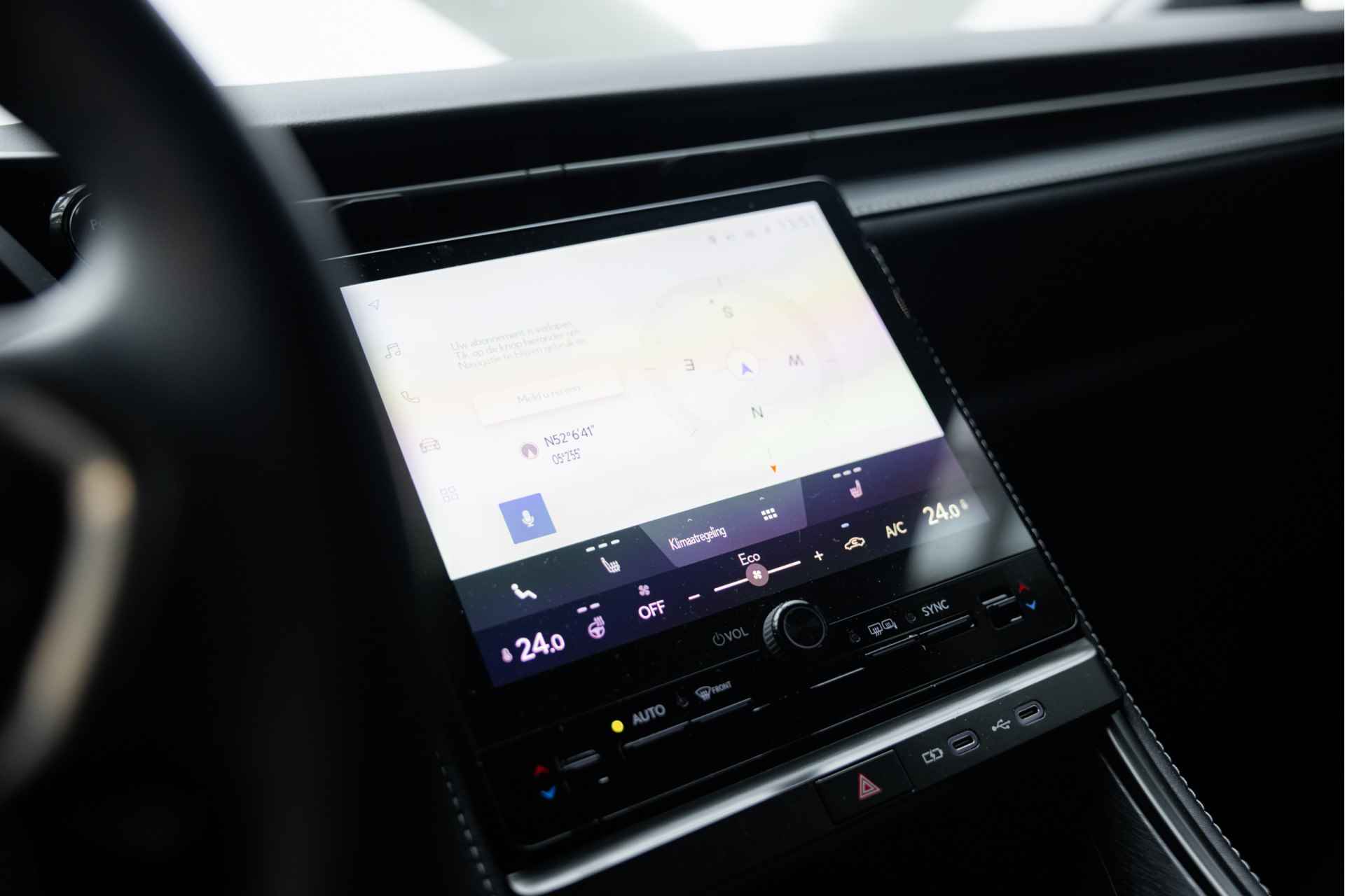 Lexus LBX Relax 2WD | Tech Pack | Keyless | Carplay | - 7/58