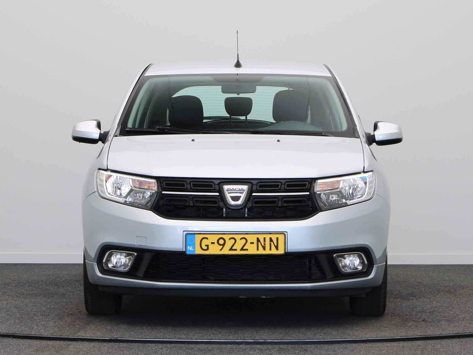 Dacia Sandero SCe 70pk Laureate | Airco | Cruise control | Bluetooth | All season banden | - 6/38