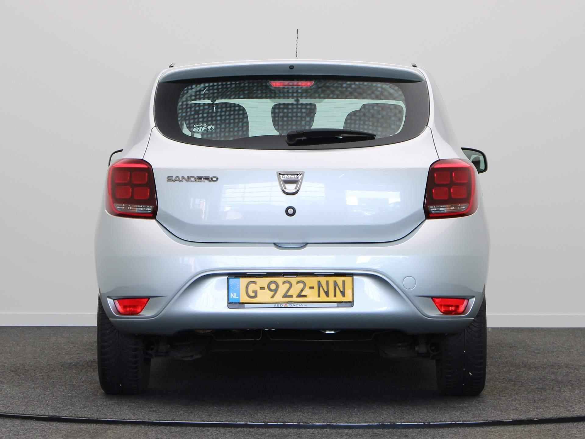 Dacia Sandero SCe 70pk Laureate | Airco | Cruise control | Bluetooth | All season banden | - 7/38