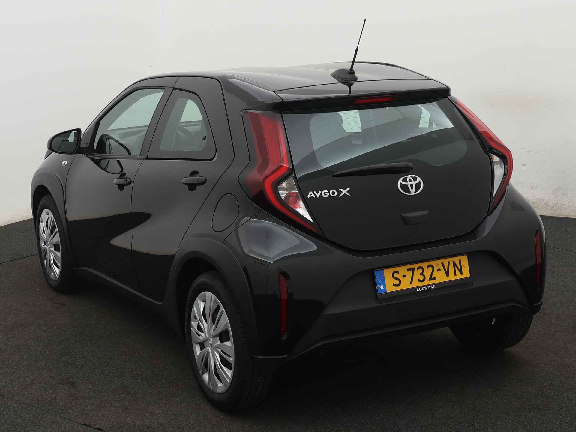 Toyota Aygo X 1.0 VVT-i MT play Airco | Parkeer camera| Adaptive Cruise | - 17/41