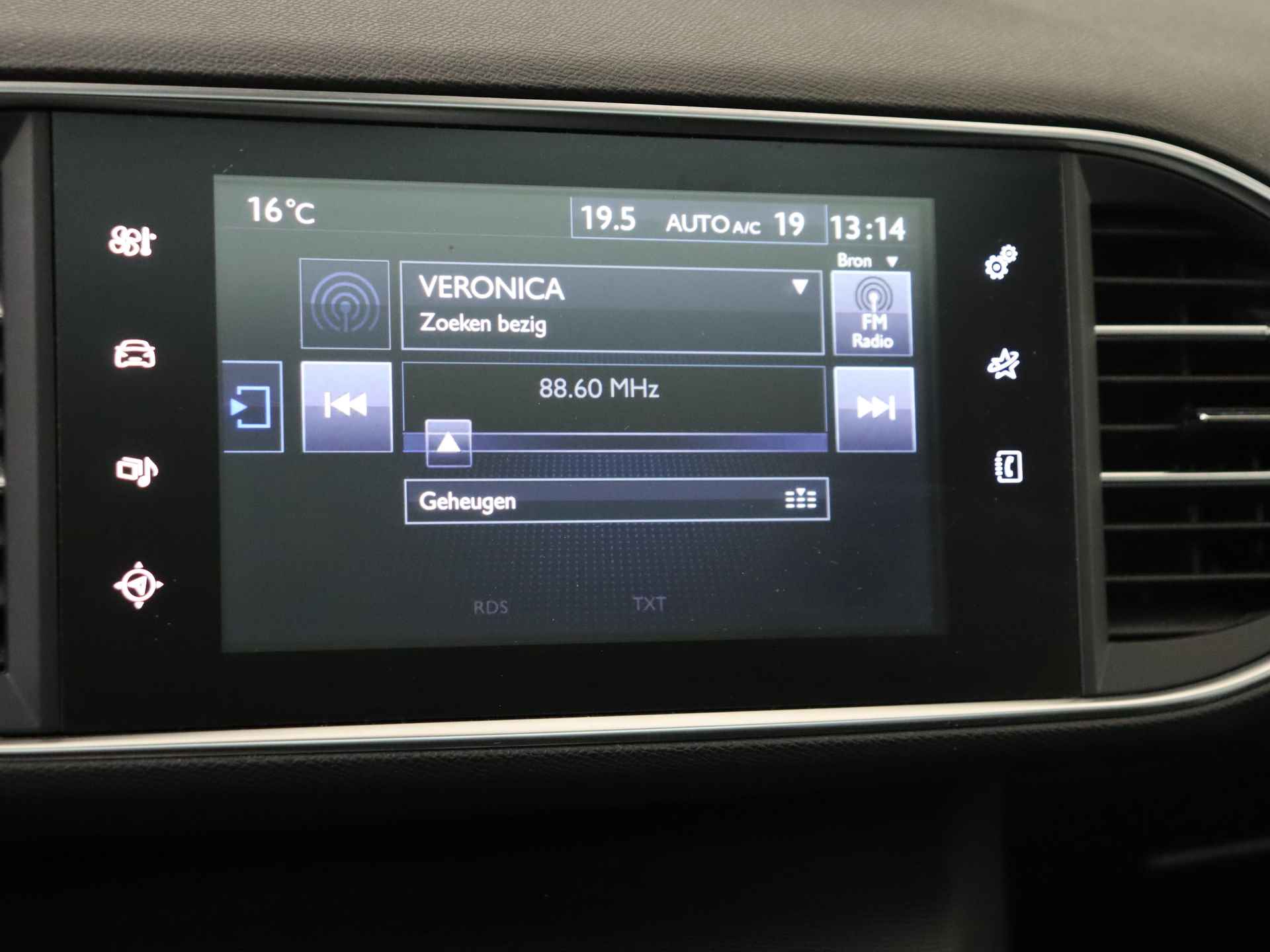 Peugeot 308 SW 1.2 e-THP Première 130 pk | Panorama dak | Climate Control - 16/34